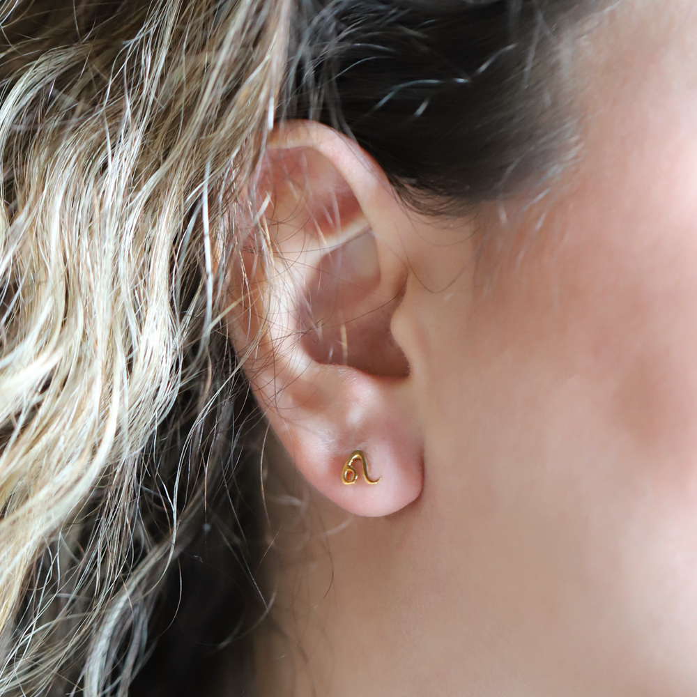 14 Ayar Sarı Altın Aslan Burç Küpe