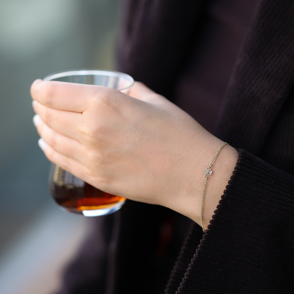 14 Ayar Sarı Altın Baget Taşlı Minimal Bileklik