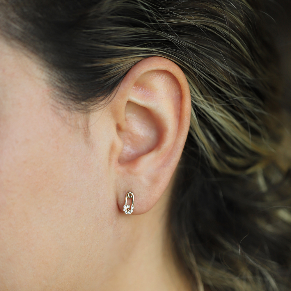 14 Ayar Sarı Altın Çengelli İğne Minimal Küpe