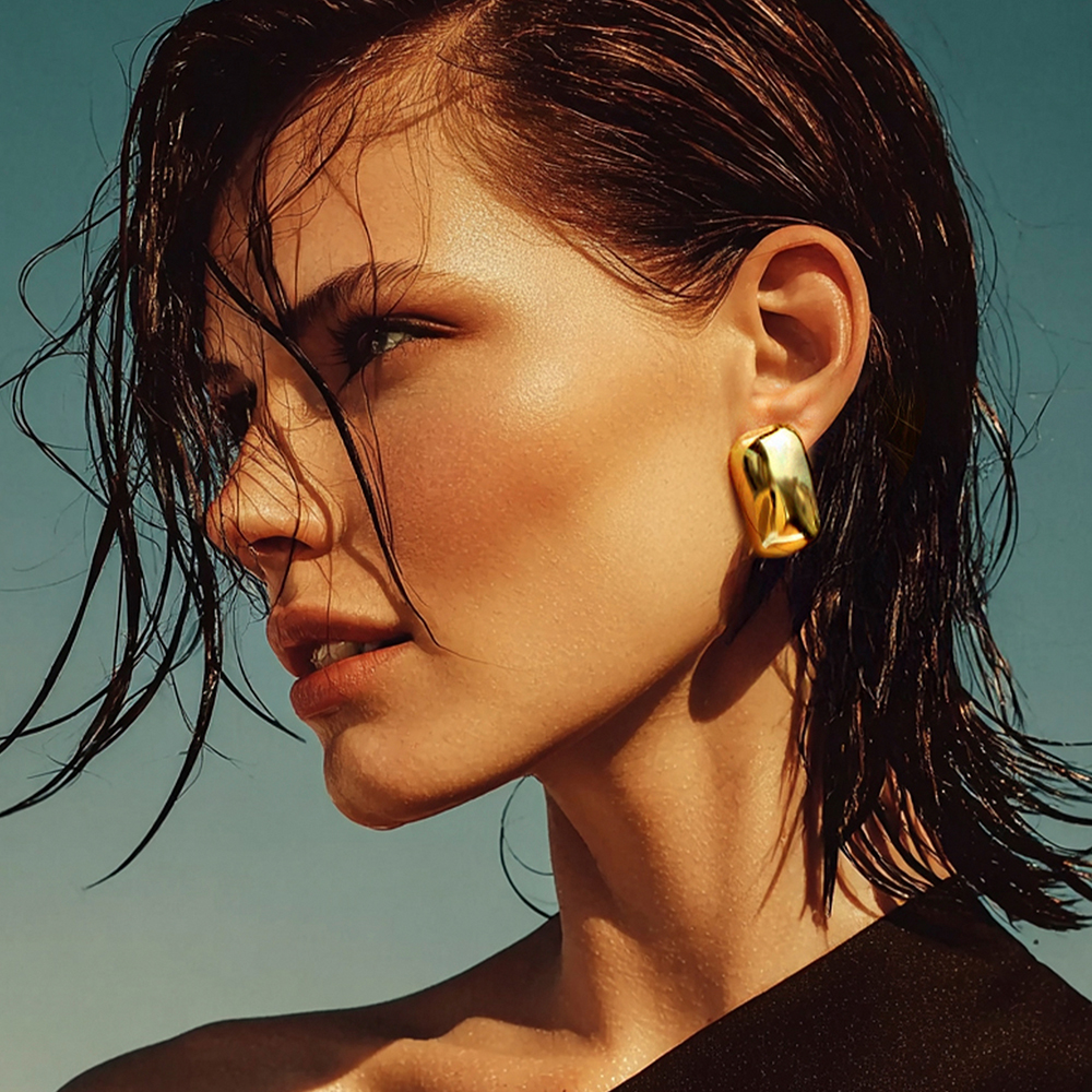 14 Ayar Sarı Altın Dikdörtgen Küpe