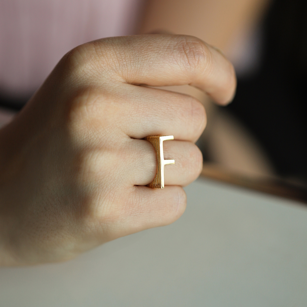 14 Ayar Sarı Altın F Bold Harf Yüzük