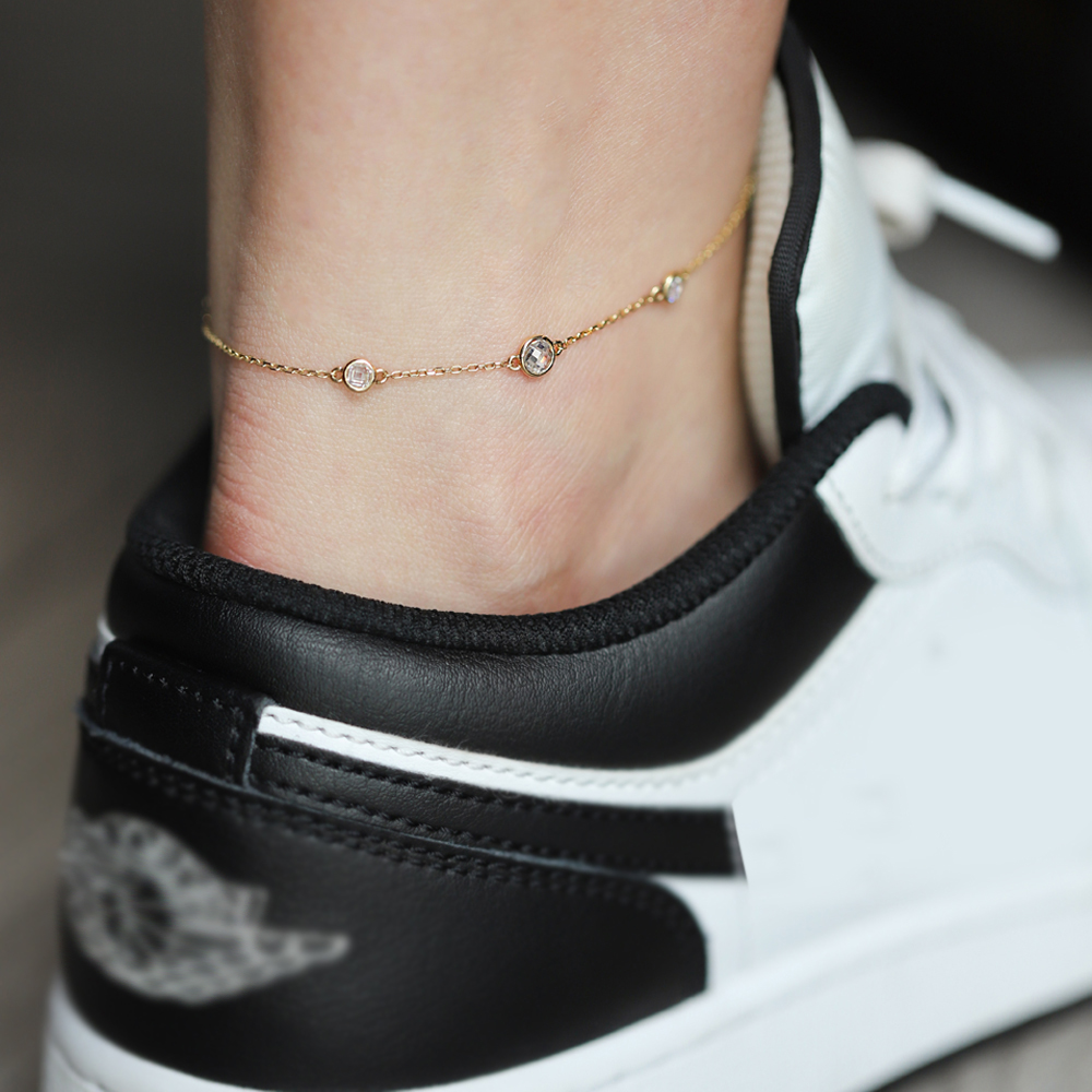 14 Ayar Sarı Altın Renkli Taşlı Halhal