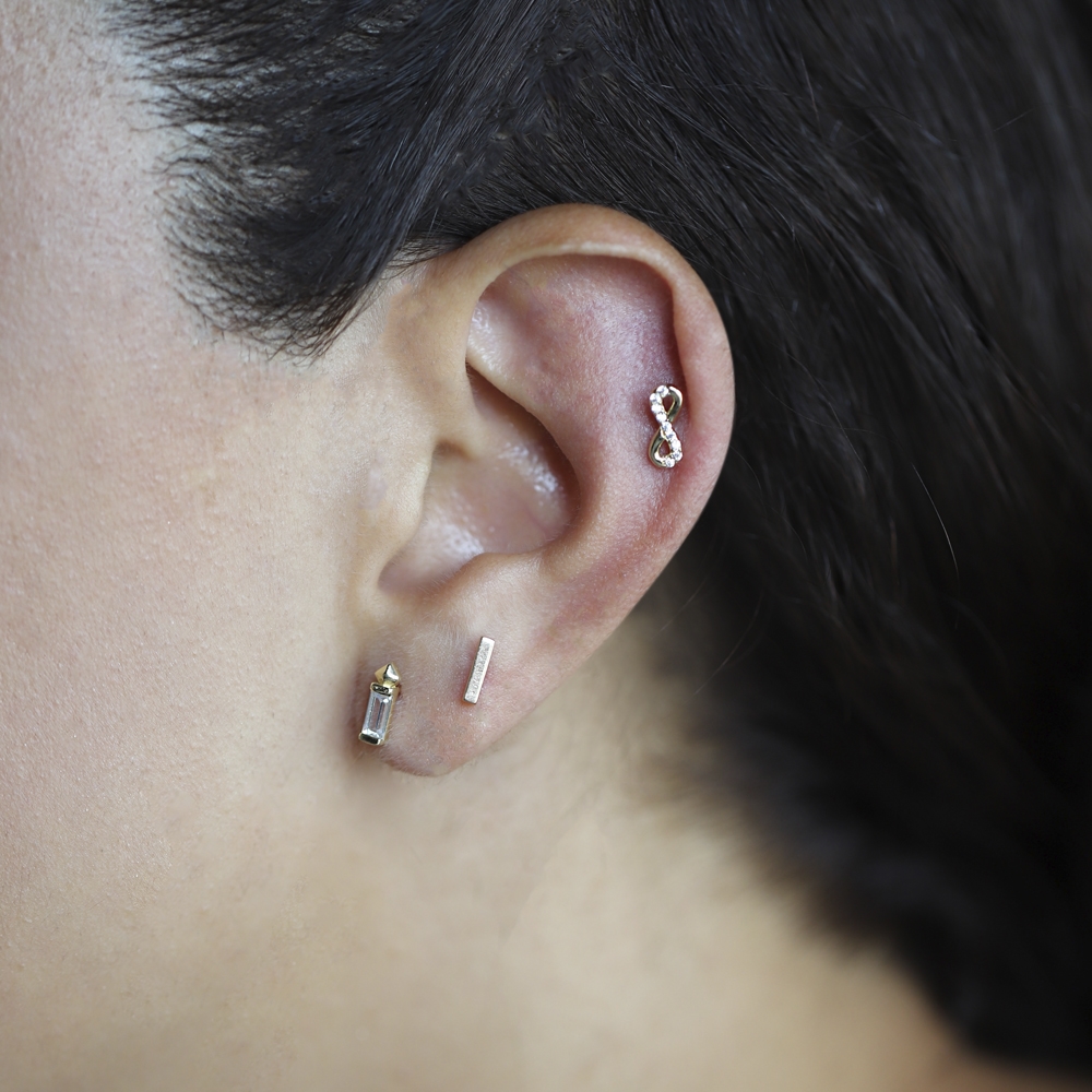 14 Ayar Sarı Altın Taşlı Sonsuzluk Tragus Piercing