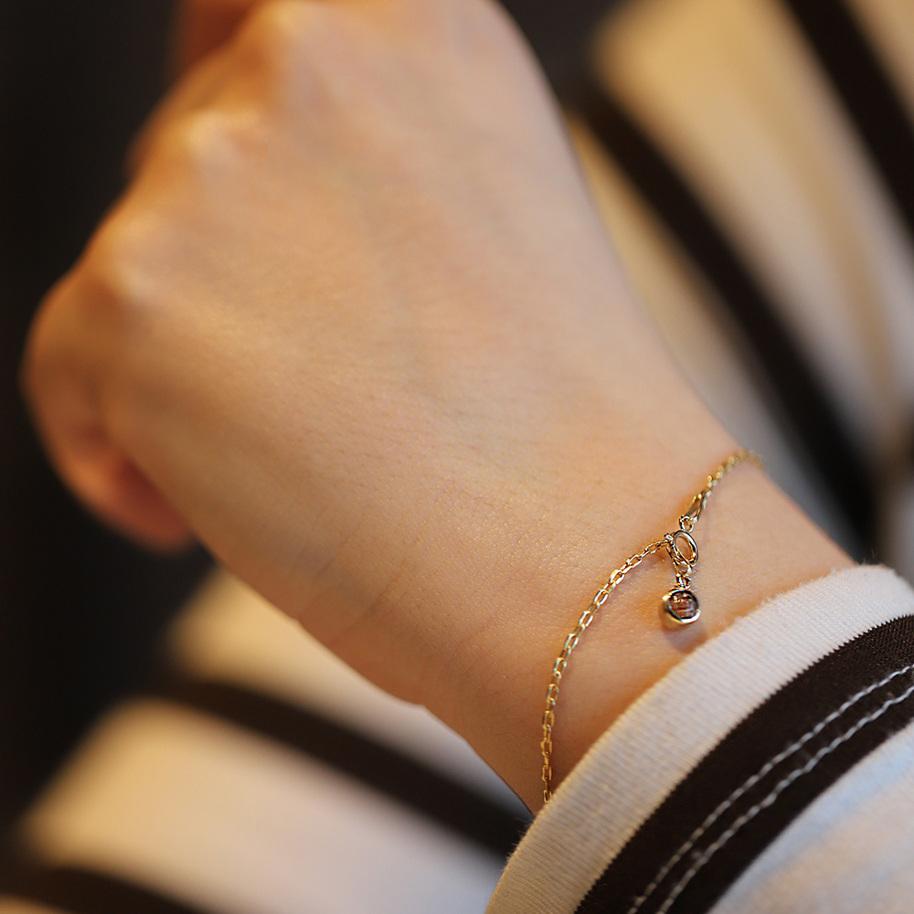 14 Ayar Sarı Altın Kelebek Minimal Bileklik