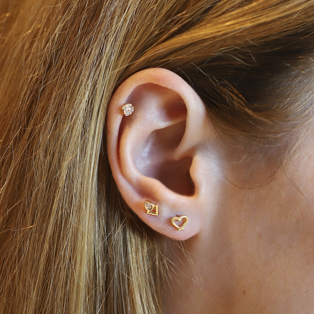 14 Ayar Sarı Altın Damla Taşlı Tragus Piercing