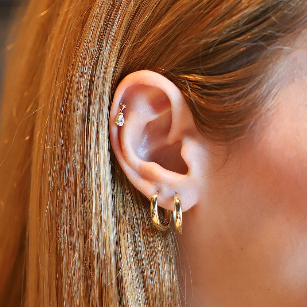14 Ayar Sarı Altın Damla Taşlı Tragus Piercing