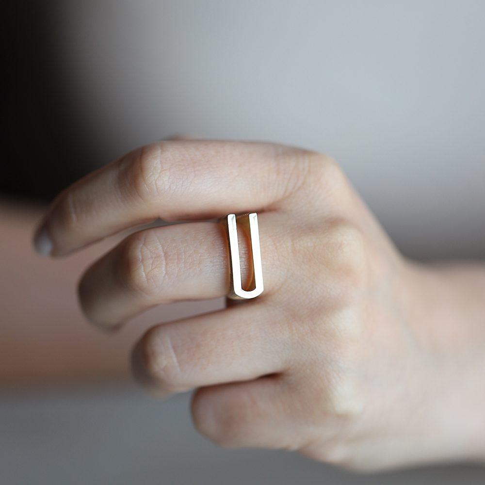 14 Ayar Sarı Altın U Bold Harf Yüzük