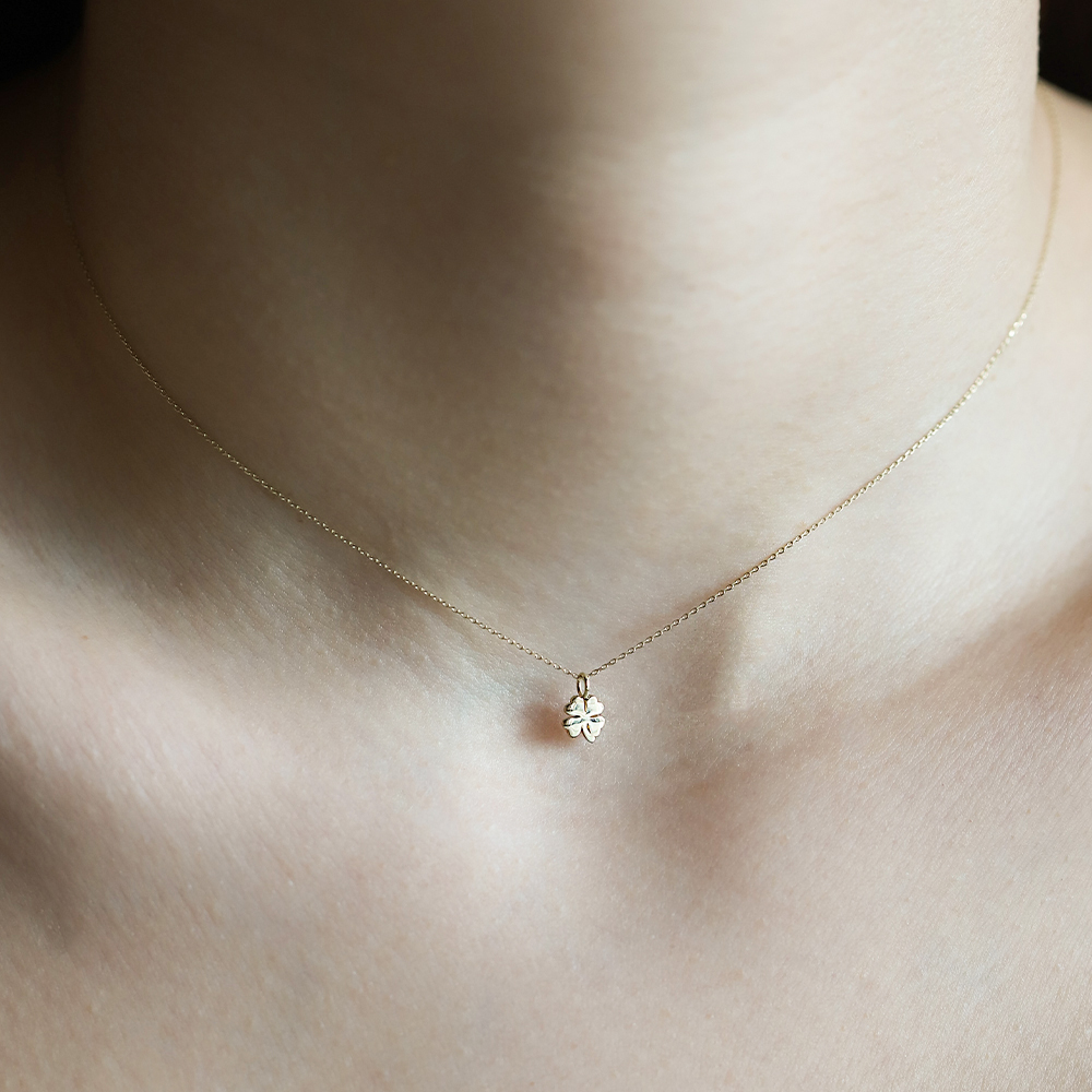 14 Ayar Sarı Altın Minimal Yonca Kolye