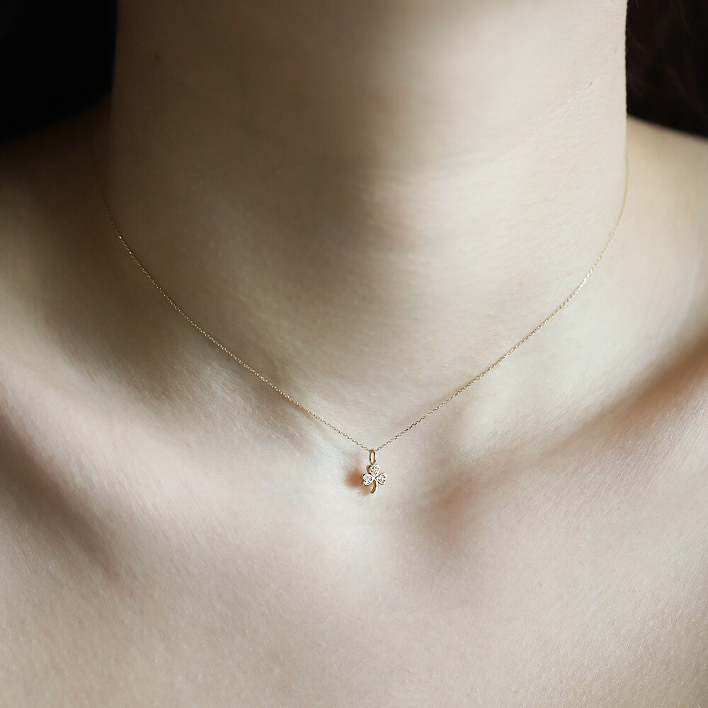 14 Ayar Sarı Altın Minimal Yonca Kolye