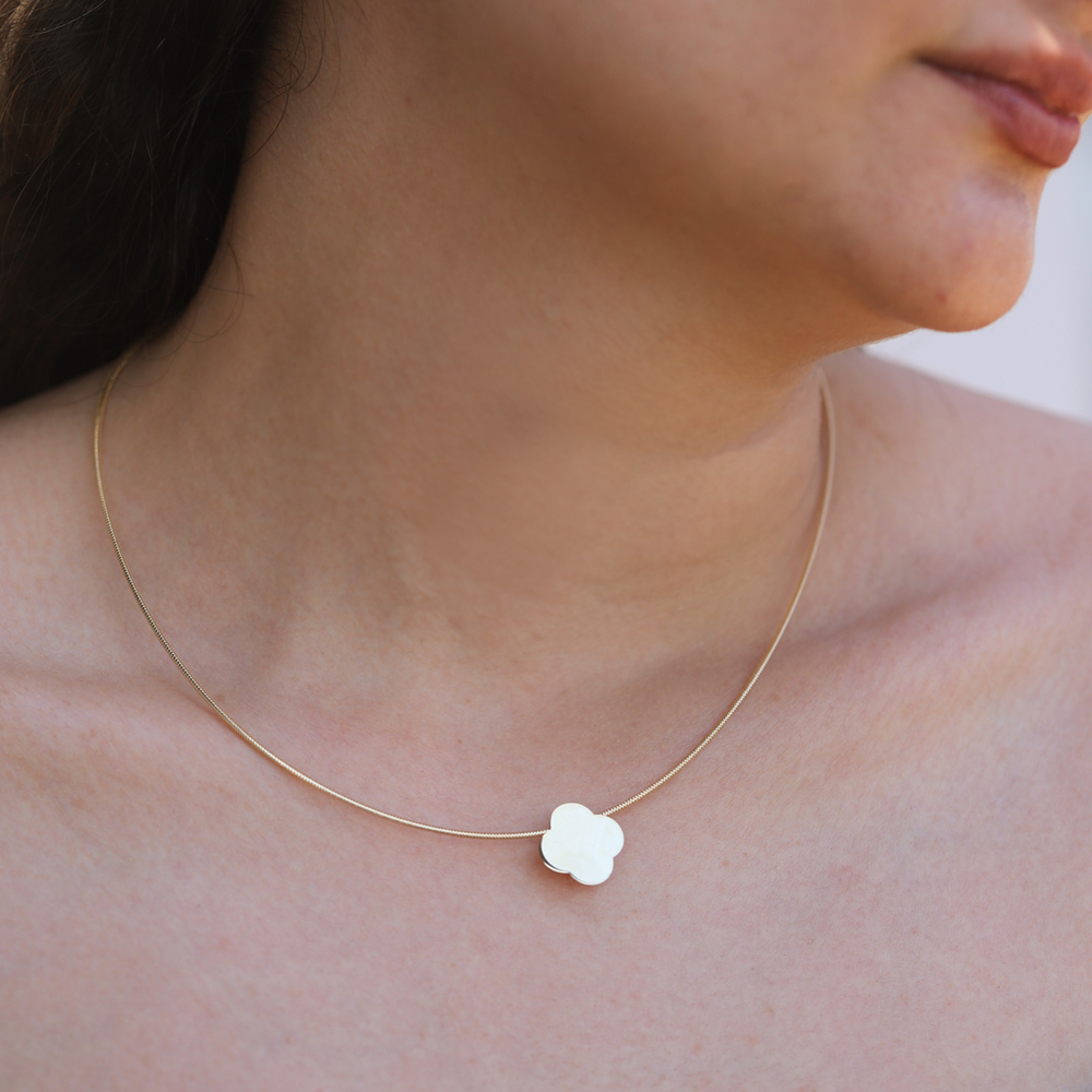 14 Ayar Sarı Altın Yonca Figürlü Kolye