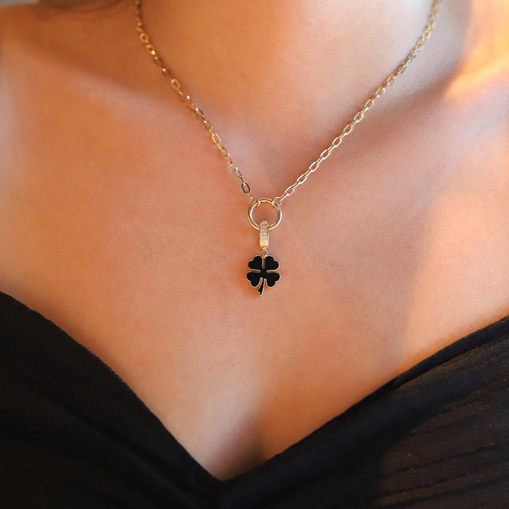 14 Ayar Sarı Altın Siyah Mineli Yonca Kolye Ucu