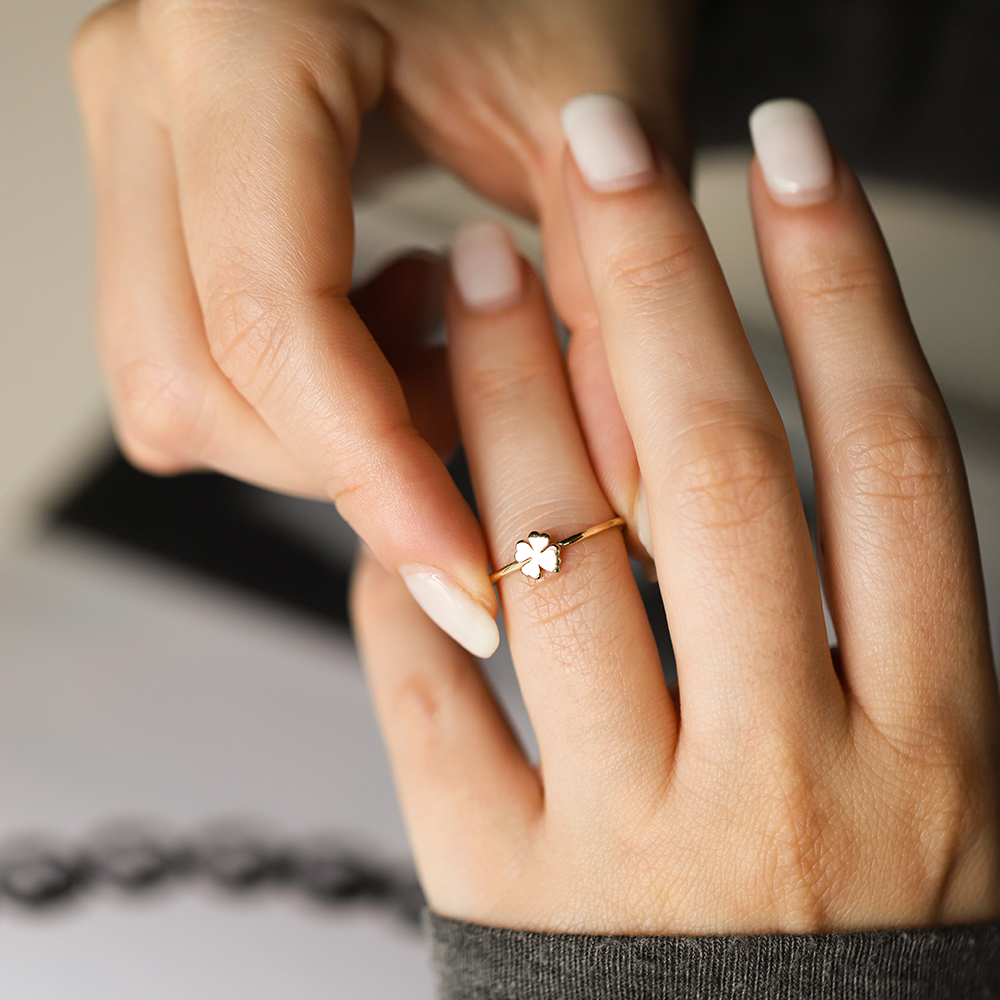 14 Ayar Sarı Altın Yonca Minimal Yüzük