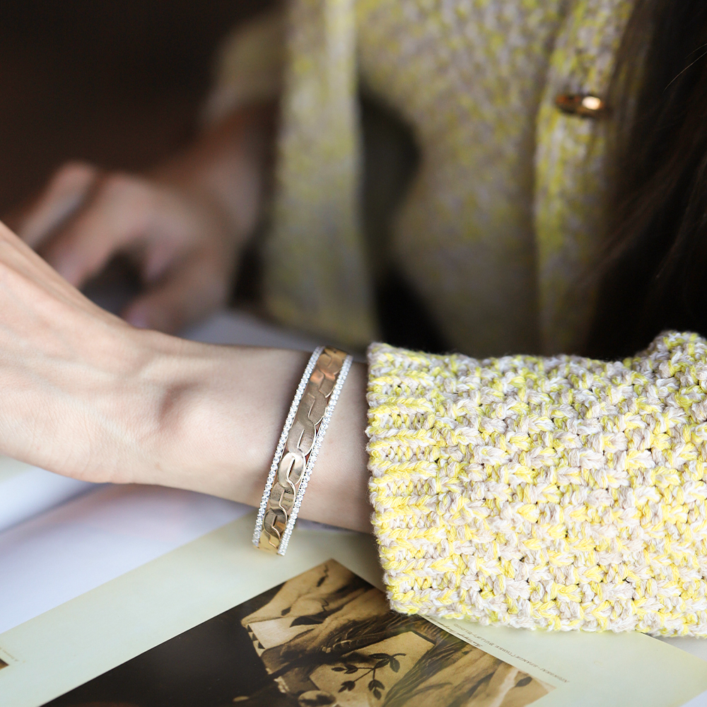 14 Ayar Sarı-Beyaz Altın Taşlı Kelepçe Bilezik