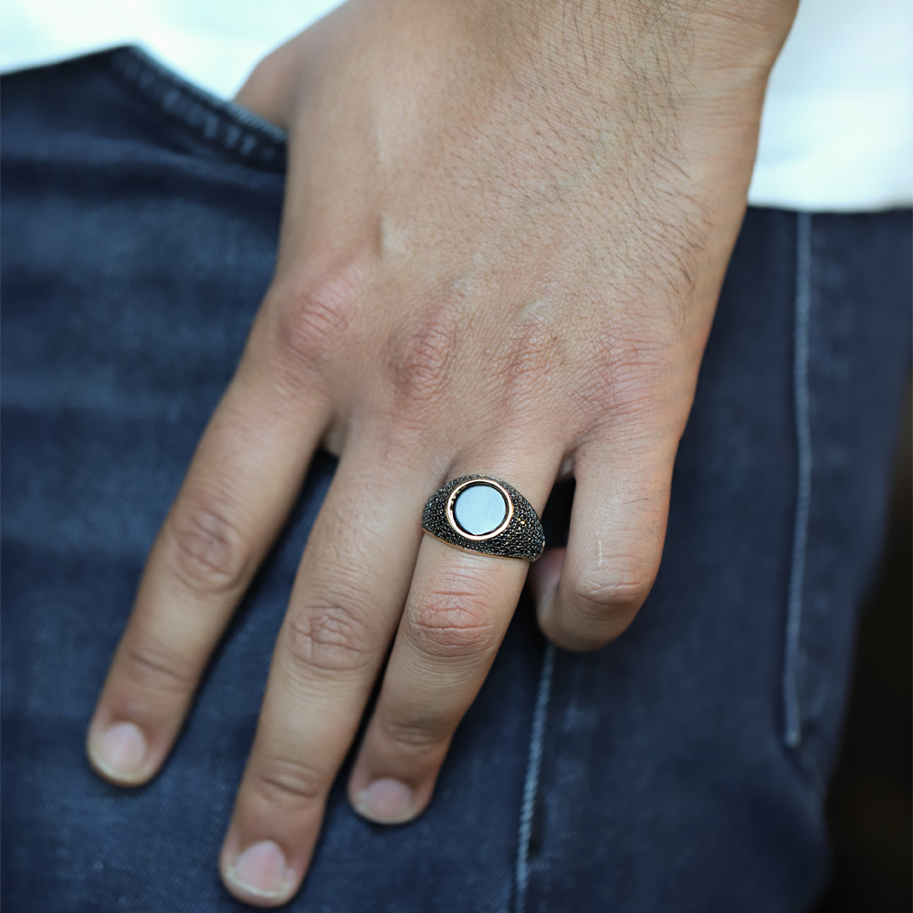 14 Ayar Sarı-Siyah Altın Erkek Yüzük