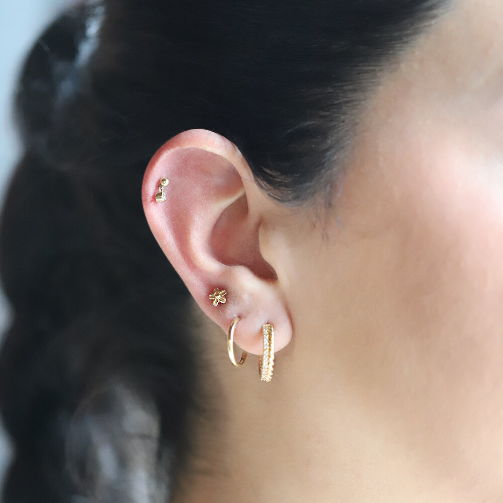 14 Ayar Sarı Altın Taşlı Tragus Piercing
