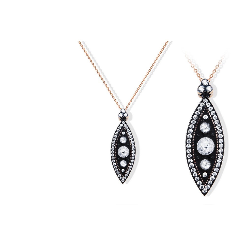 8 Ayar Rose Altın Elmas Görünümlü Kolye