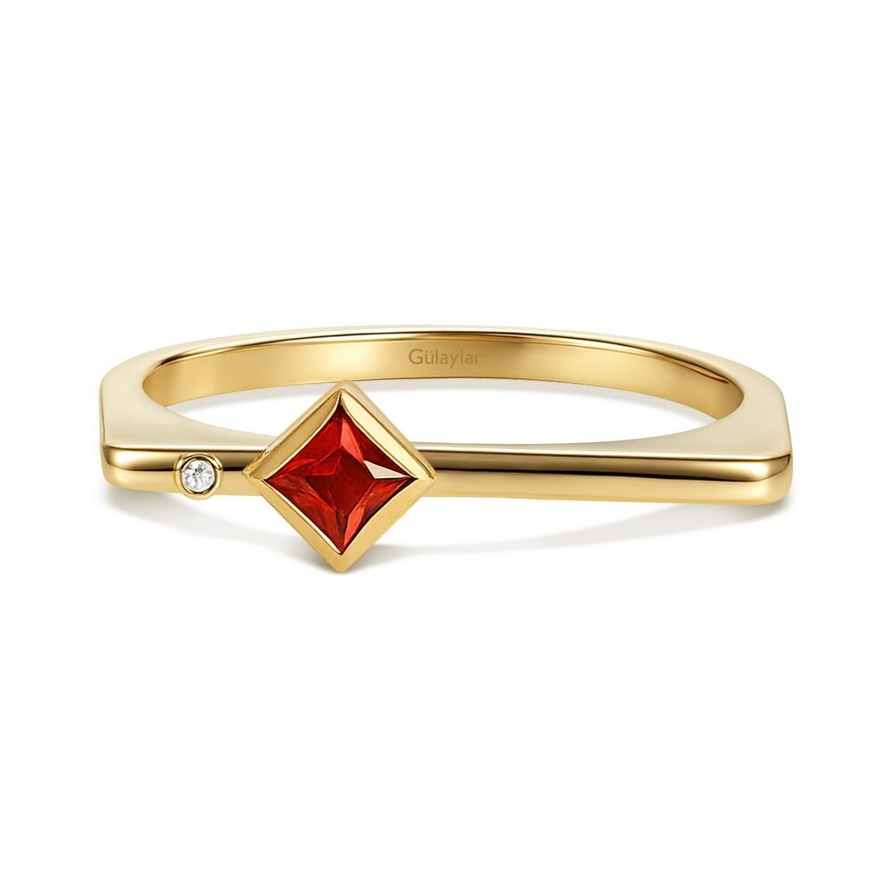0,04 Karat Pırlanta Garnet Taşlı Yüzük