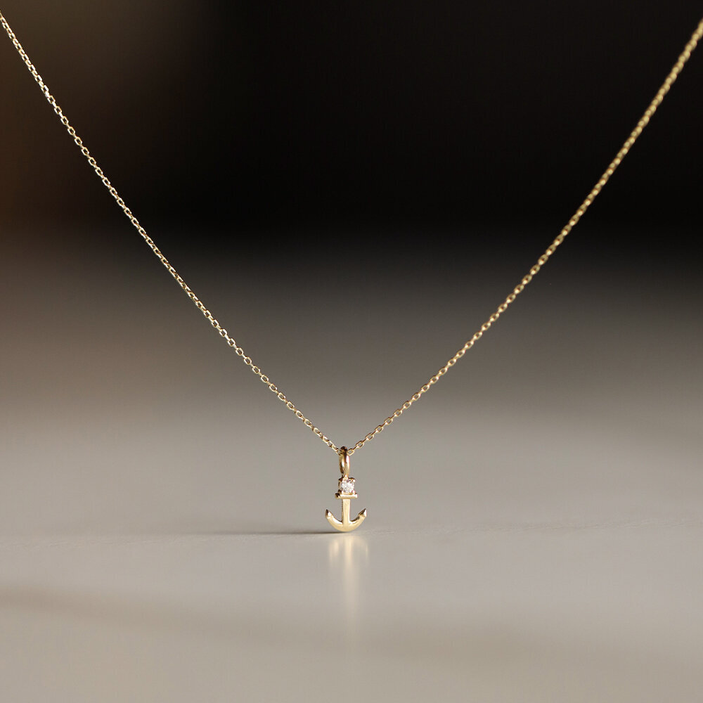 14 Ayar Sarı Altın Minimal Çapa Kolye