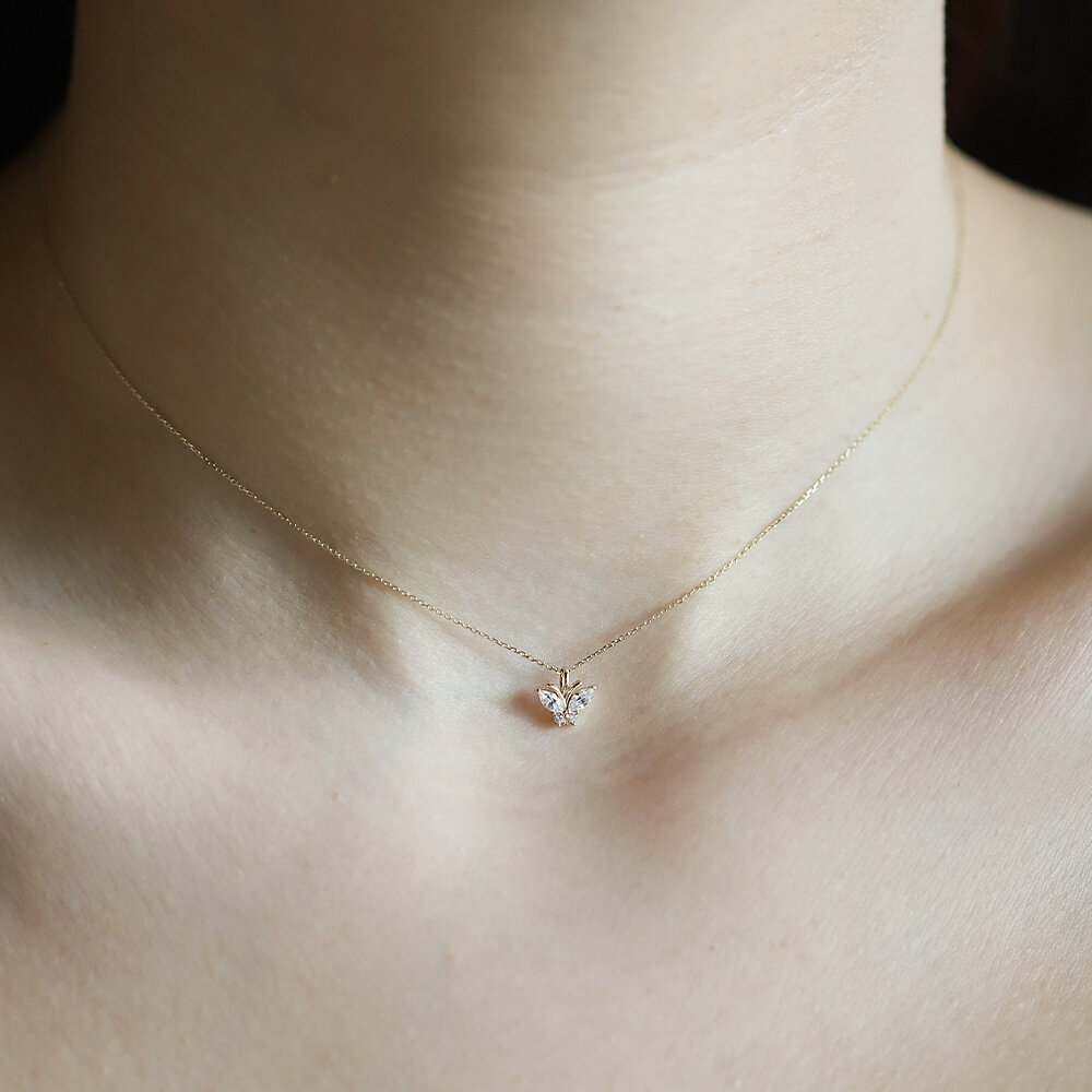 14 Ayar Sarı Altın Minimal Kelebek Kolye