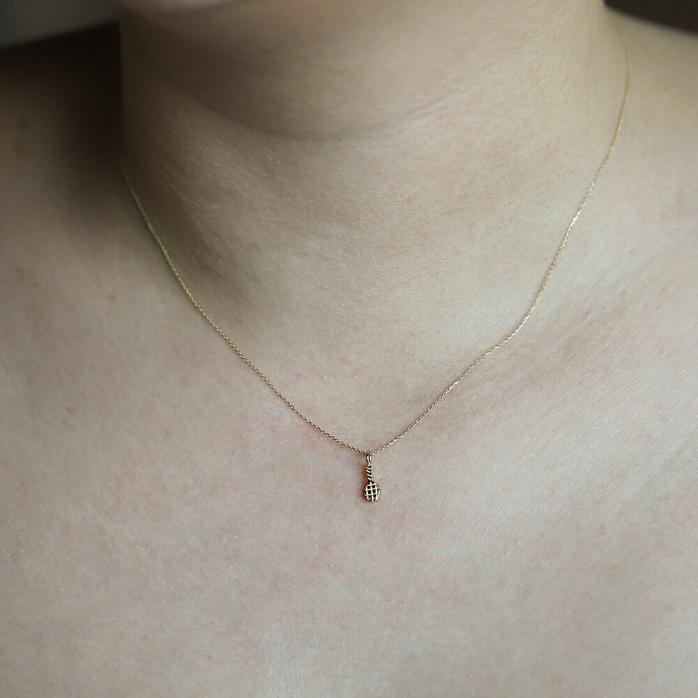 14 Ayar Sarı Altın Minimal Raket Kolye