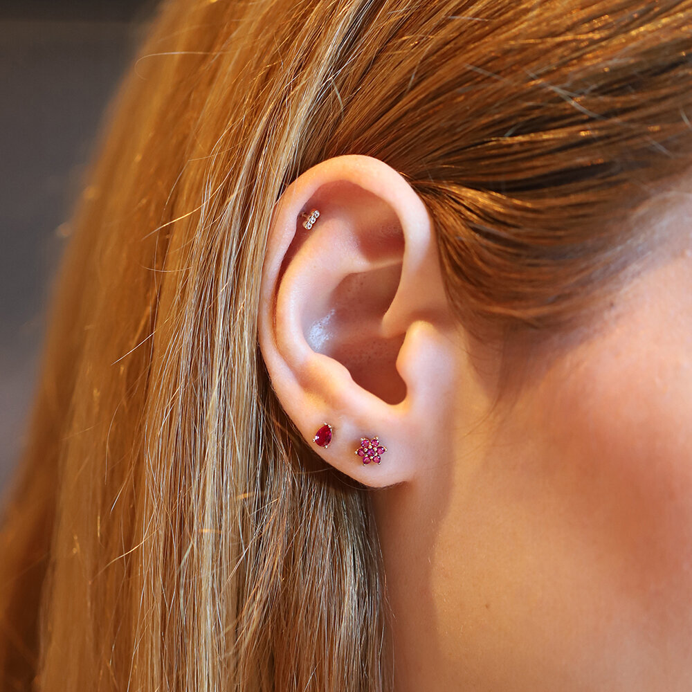 14 Ayar Sarı Altın Taşlı Tragus Piercing