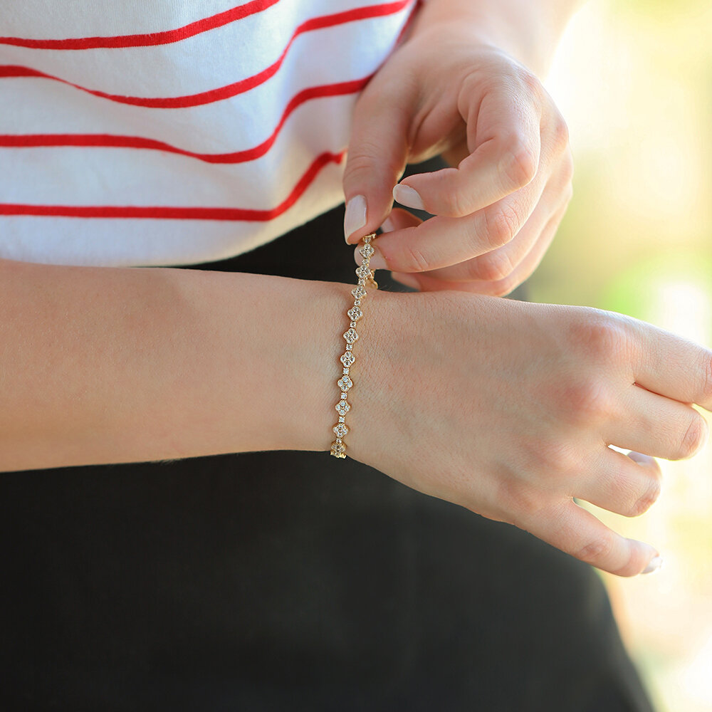 14 Ayar Sarı Altın Taşlı Yonca Bileklik