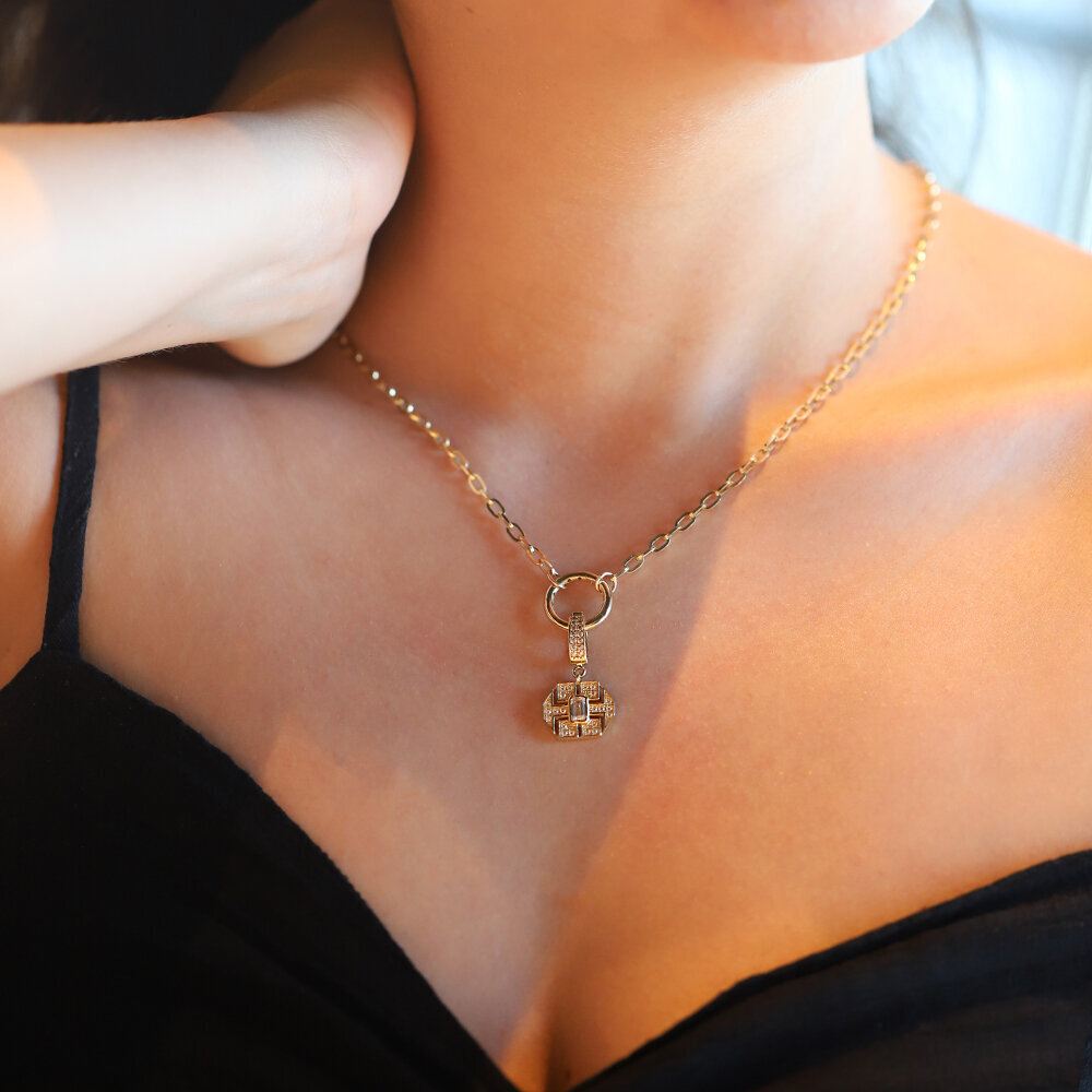 14 Ayar Sarı Altın Baget Taşlı Kolye Ucu