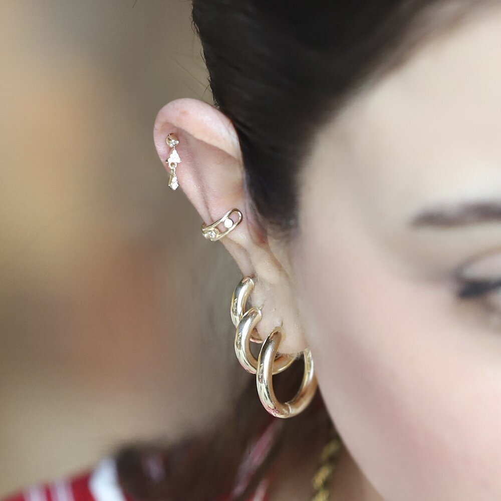 14 Ayar Sarı Altın Taşlı Sallantılı Piercing