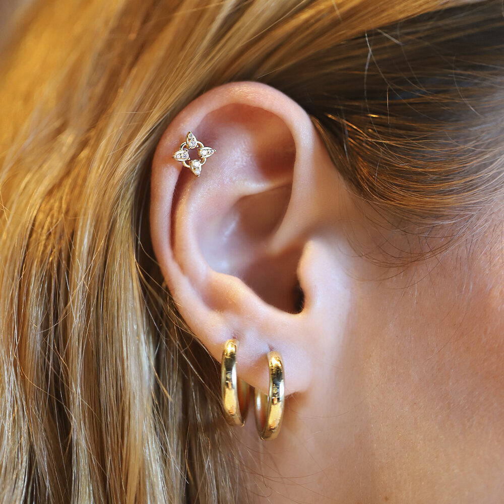 14 Ayar Sarı Altın Taşlı Tragus Piercing
