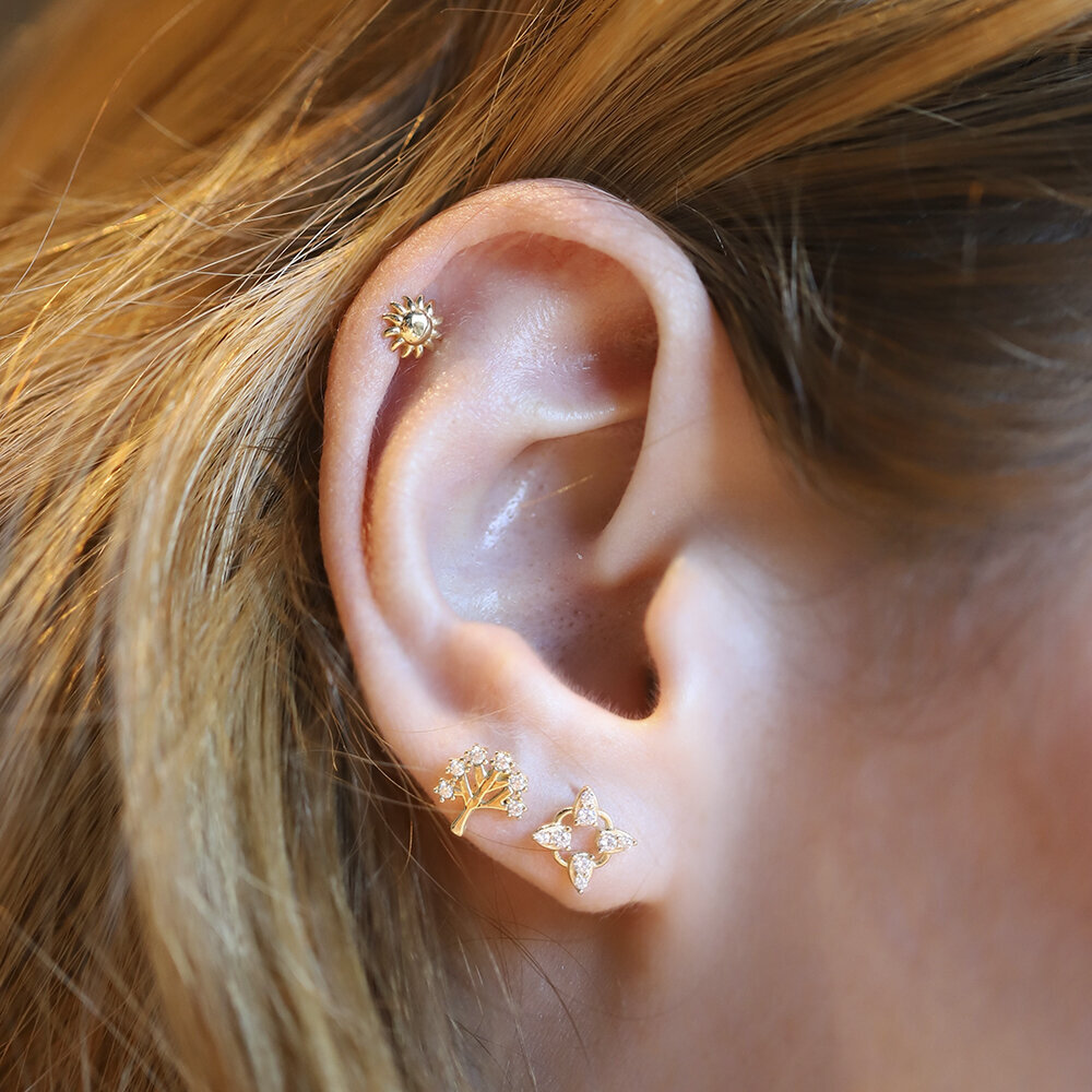 14 Ayar Sarı Altın Taşlı Tragus Piercing