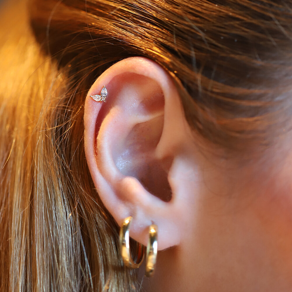 14 Ayar Sarı Altın Taşlı Tragus Piercing