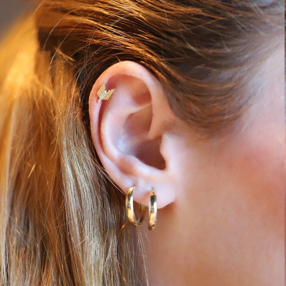 14 Ayar Sarı Altın Taşlı Tragus Piercing