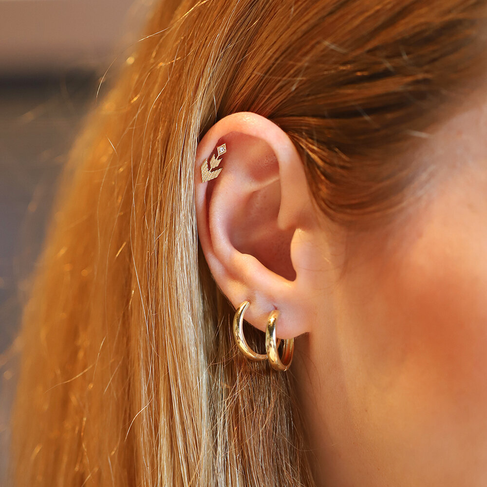 14 Ayar Sarı Altın Taşlı Tragus Piercing