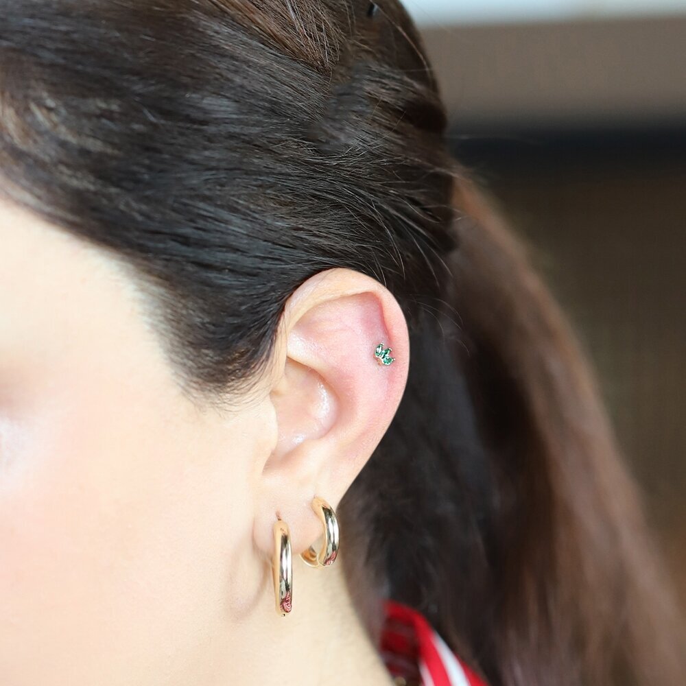 14 Ayar Sarı Altın Yeşil Taşlı Tragus Piercing