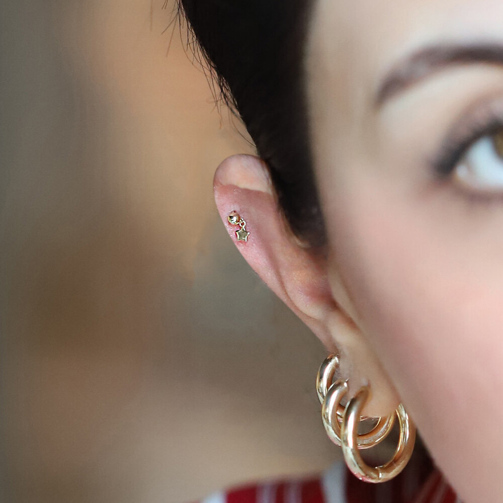 14 Ayar Sarı Altın Yıldız Sallantılı Piercing
