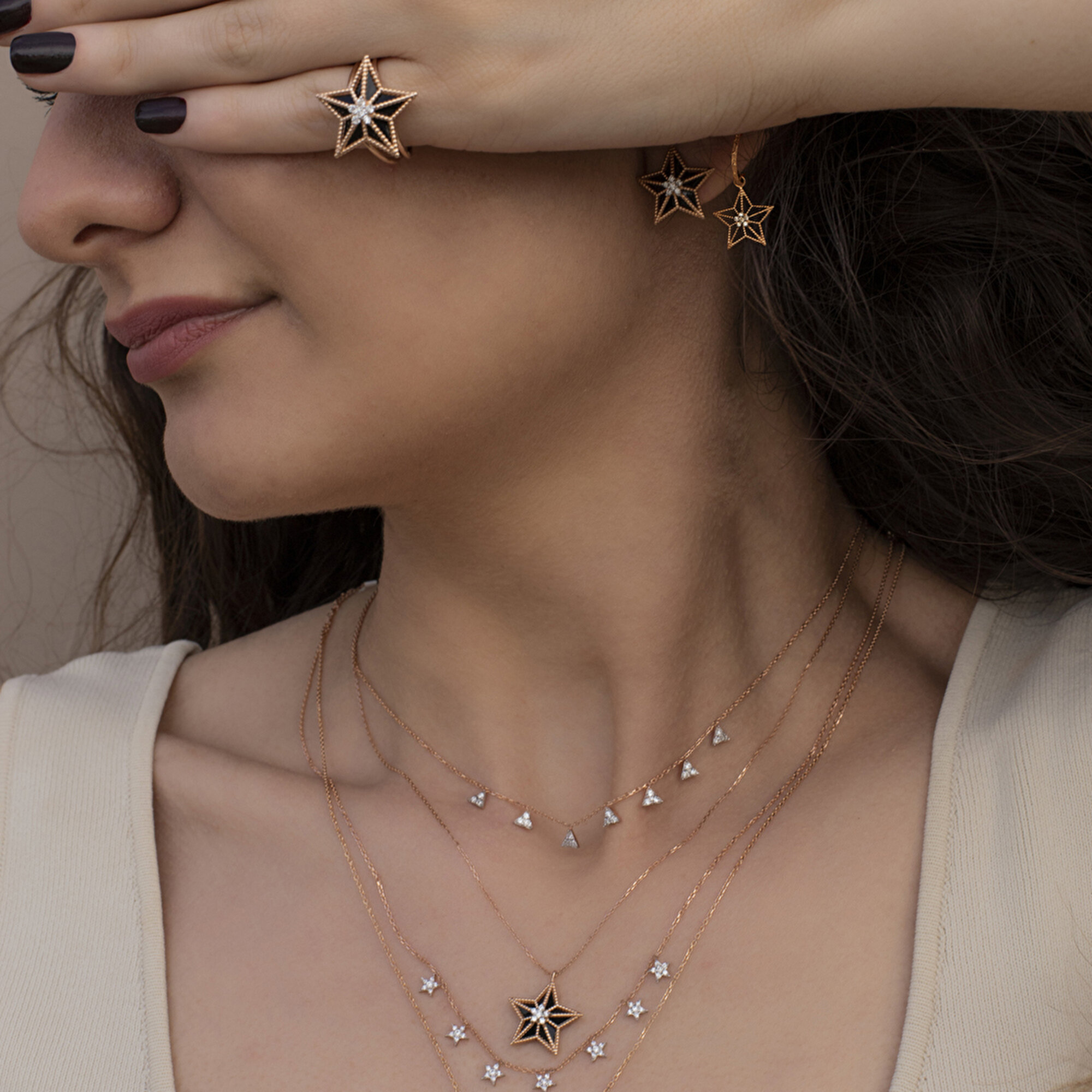 0,06 Karat Trend Pırlanta Yıldız Küpe