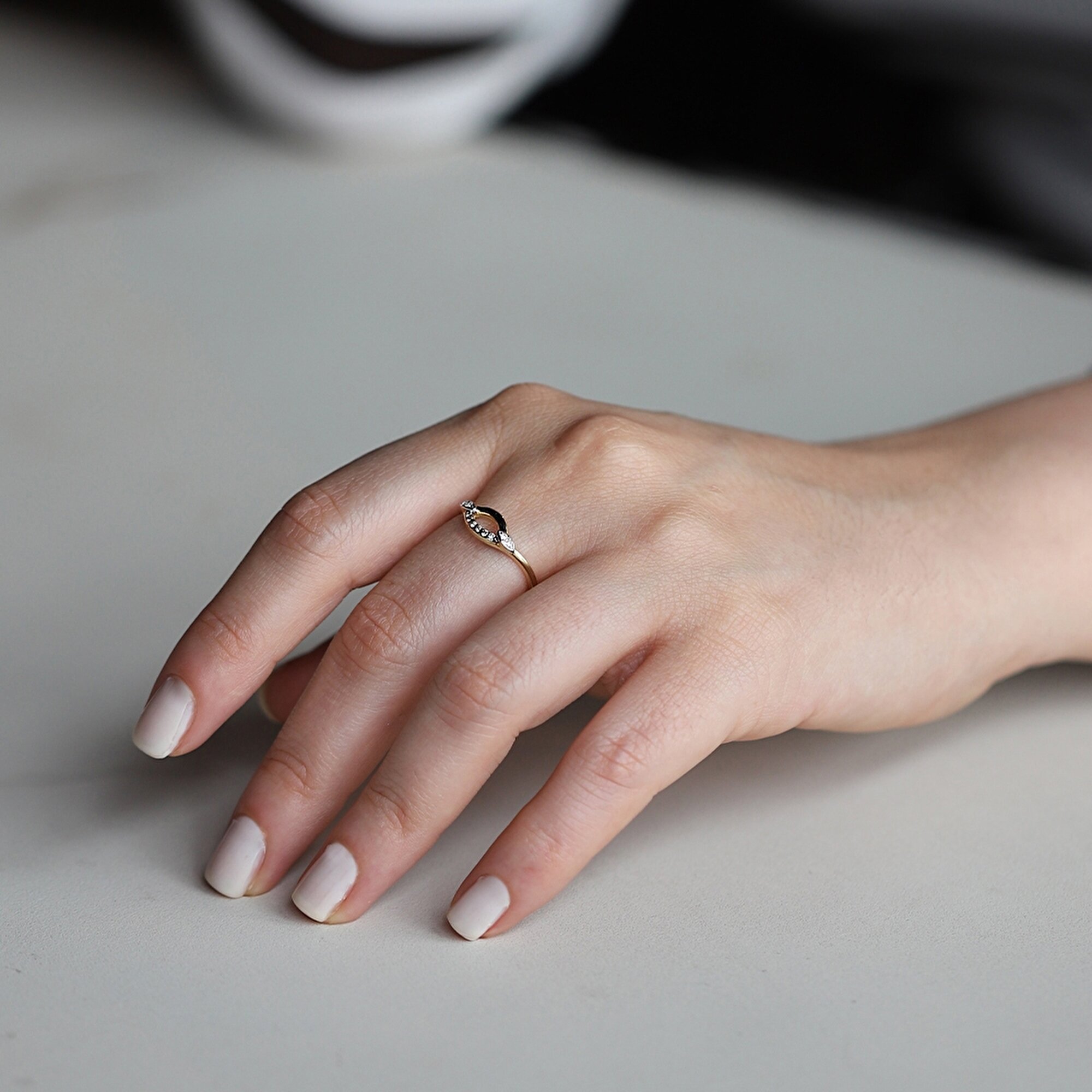 0,07 Karat Minimal Pırlanta Yüzük