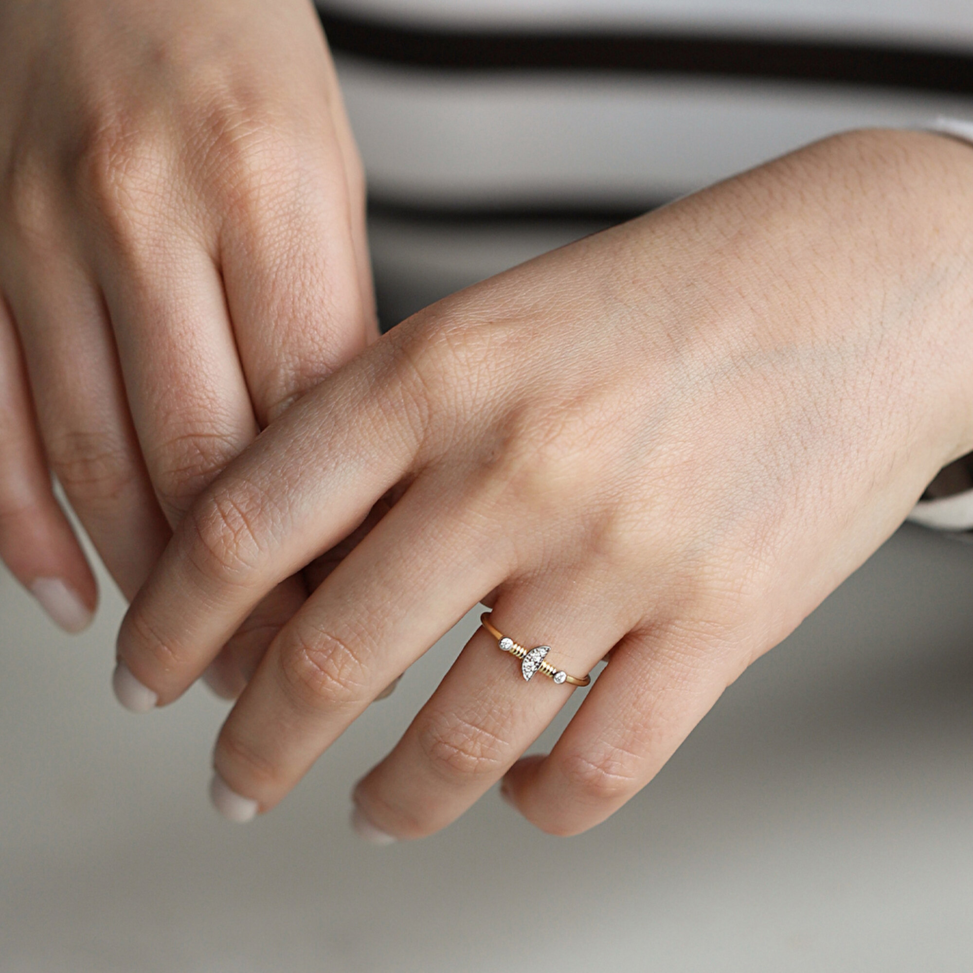 0,08 Karat Minimal Pırlanta Yüzük