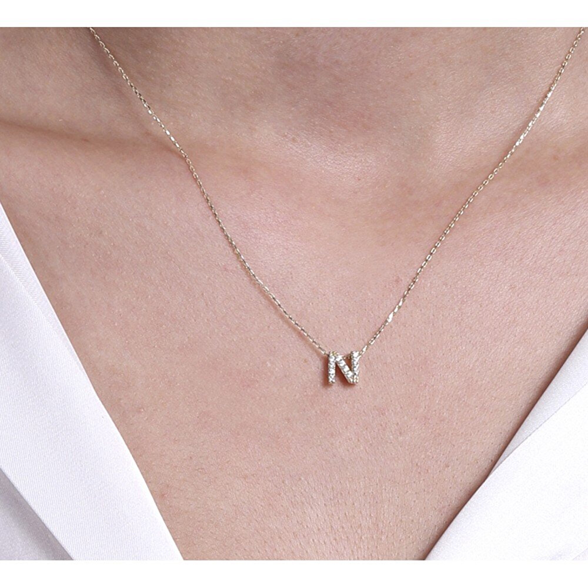 14 Ayar Sarı Altın N Harf Kolye