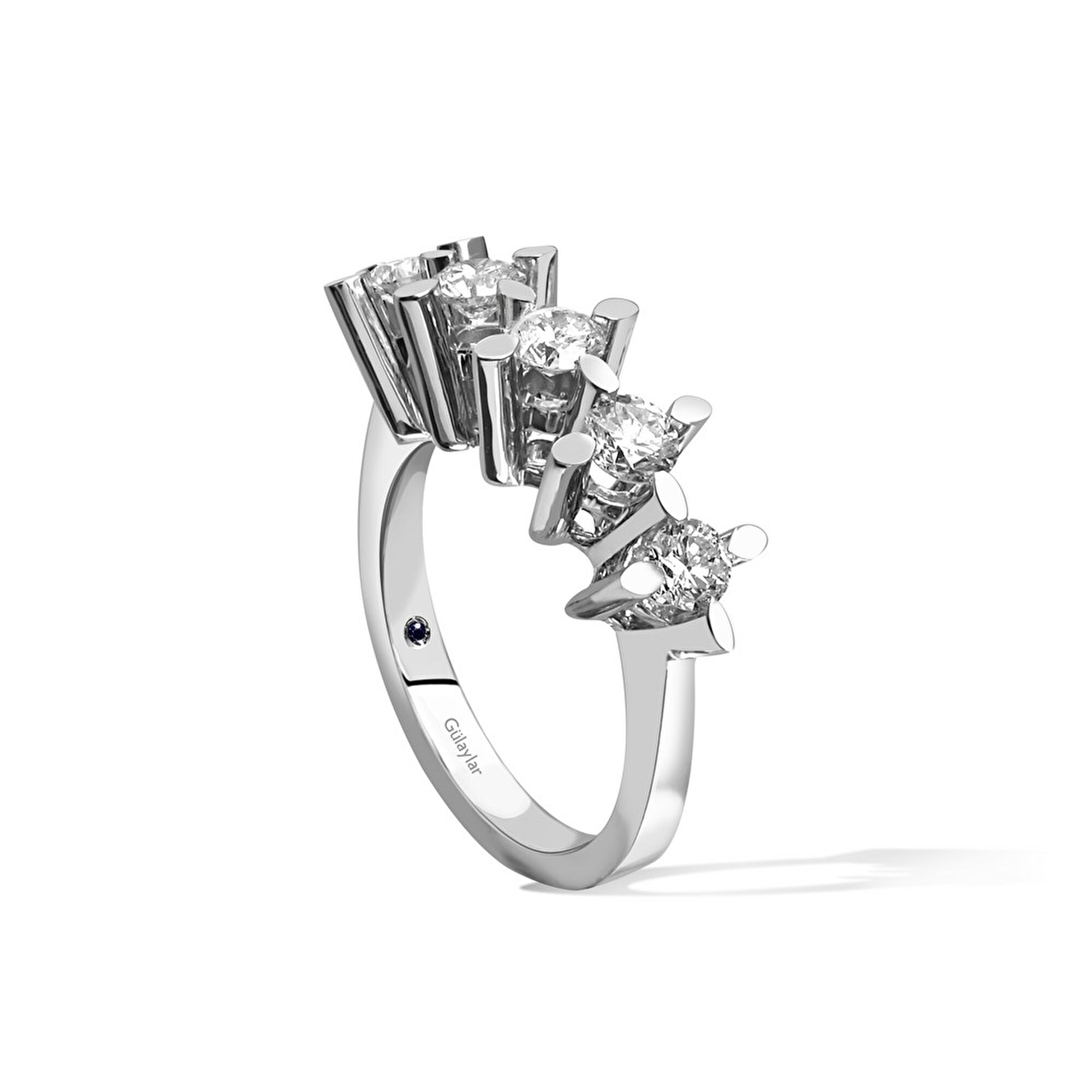 1,04 Karat Beştaş Pırlanta Yüzük