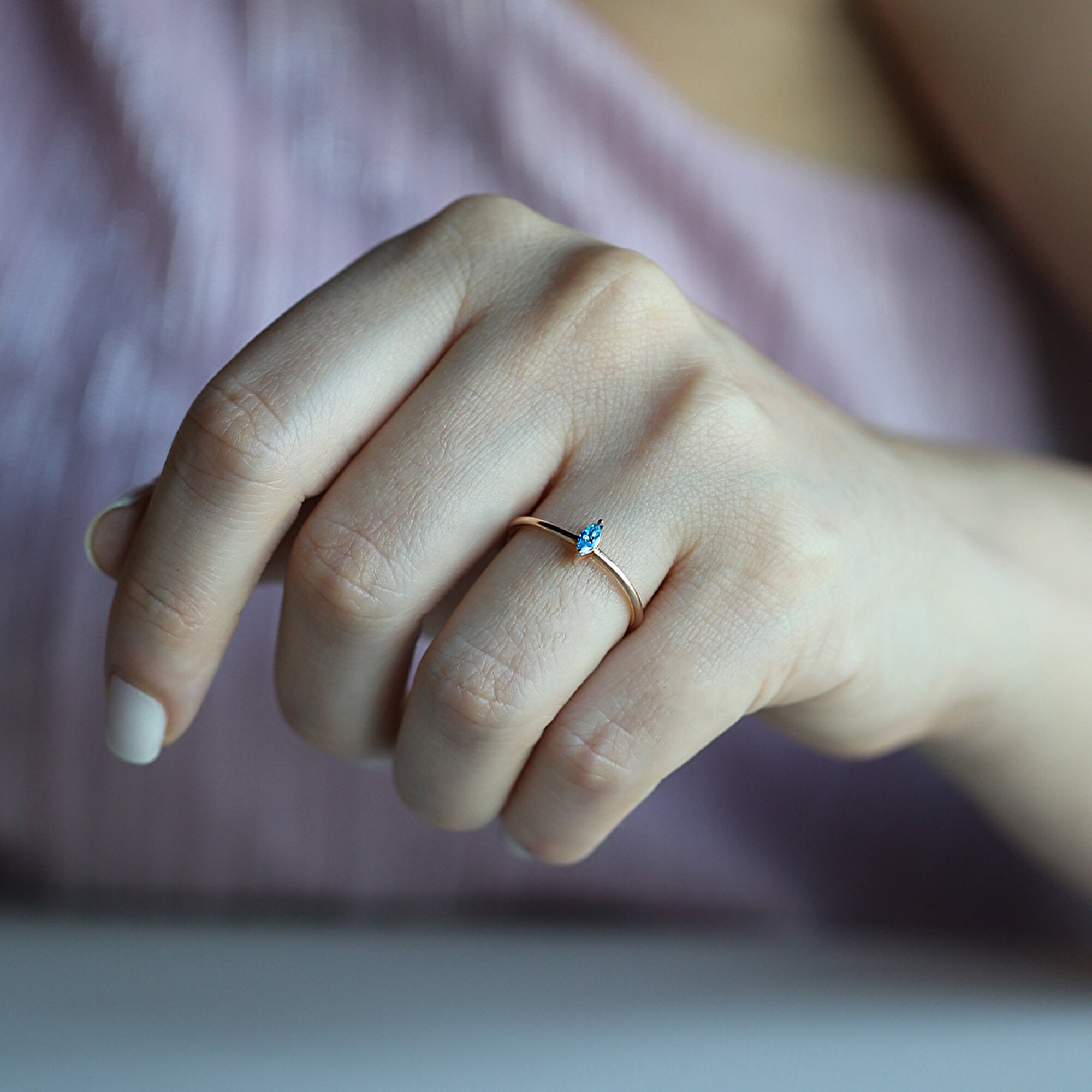 14 Ayar Rose Altın Mavi Taşlı Yüzük