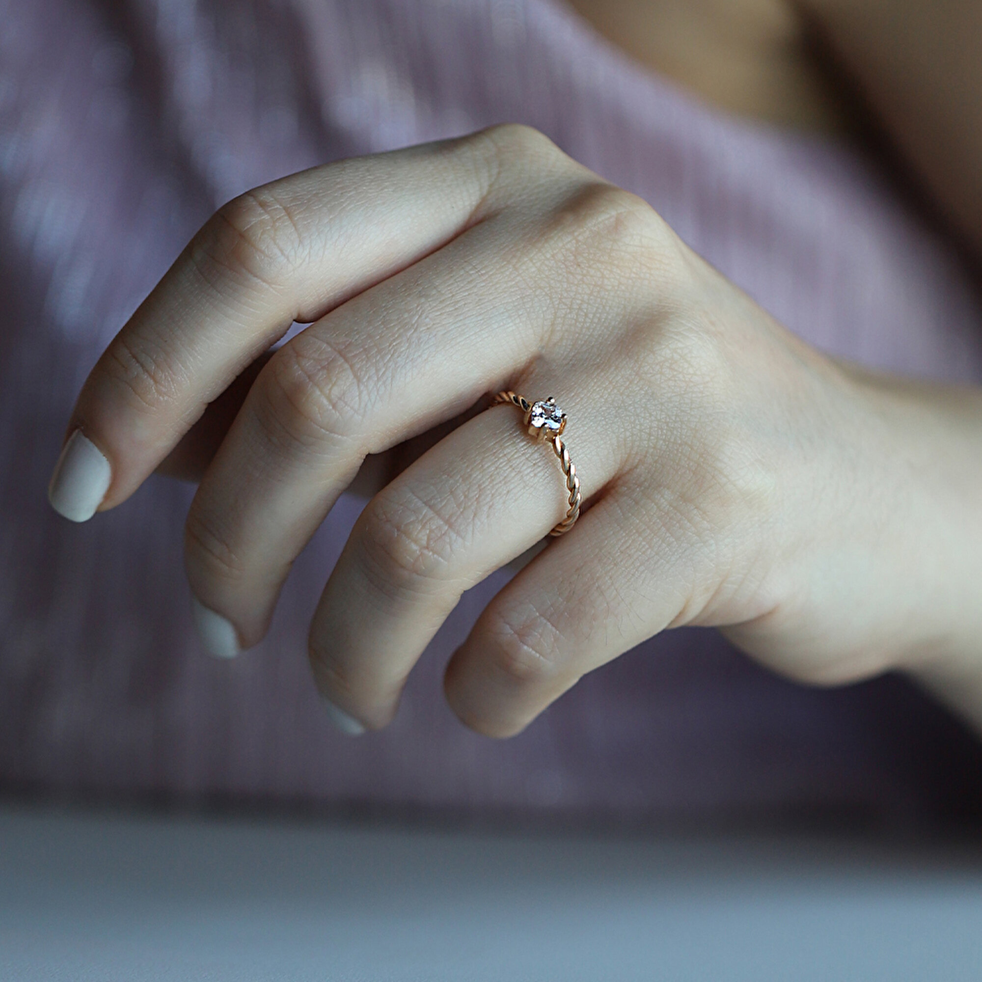 14 Ayar Rose Altın Tektaş Yüzük