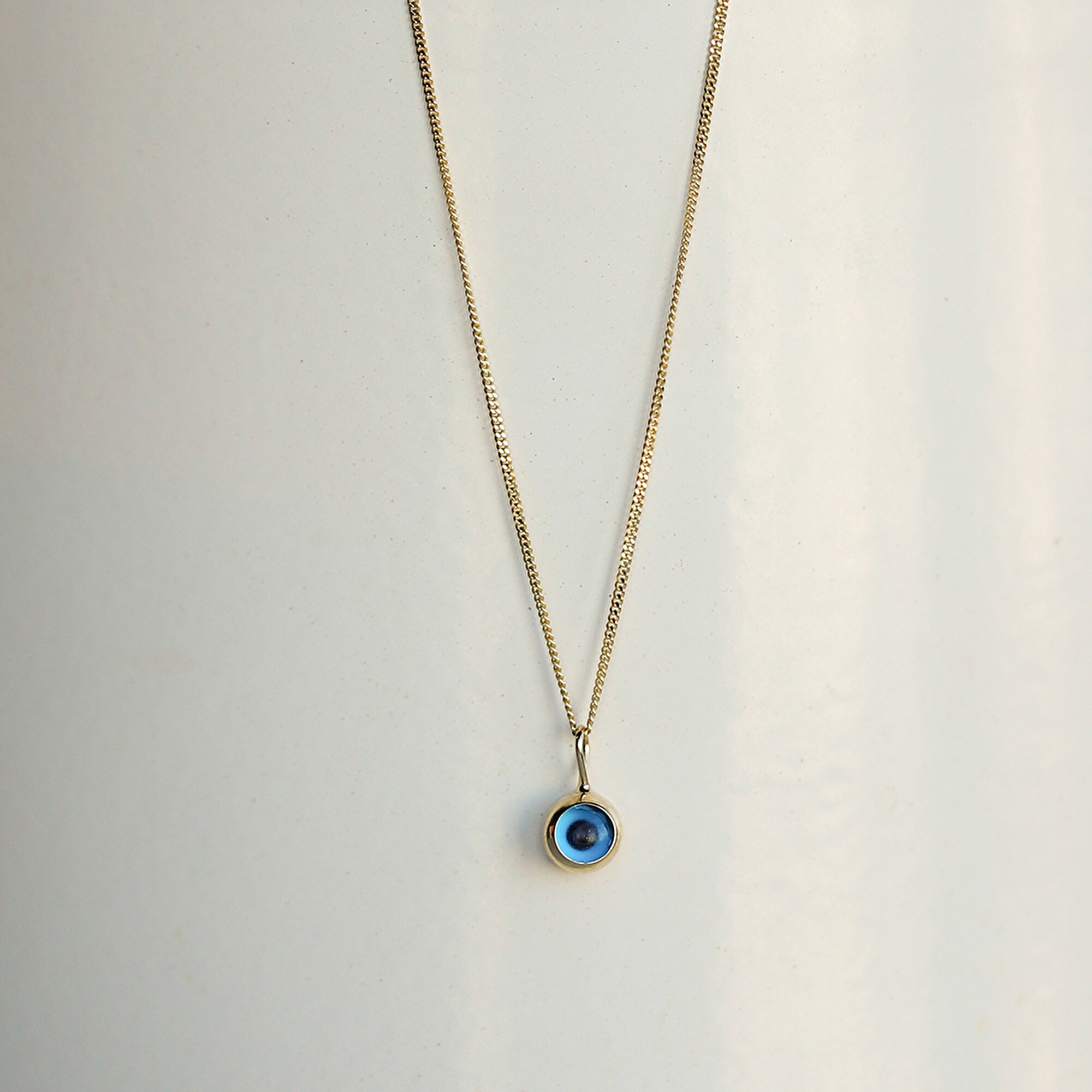 14 Ayar Sarı Altın Göz Figürlü Kolye