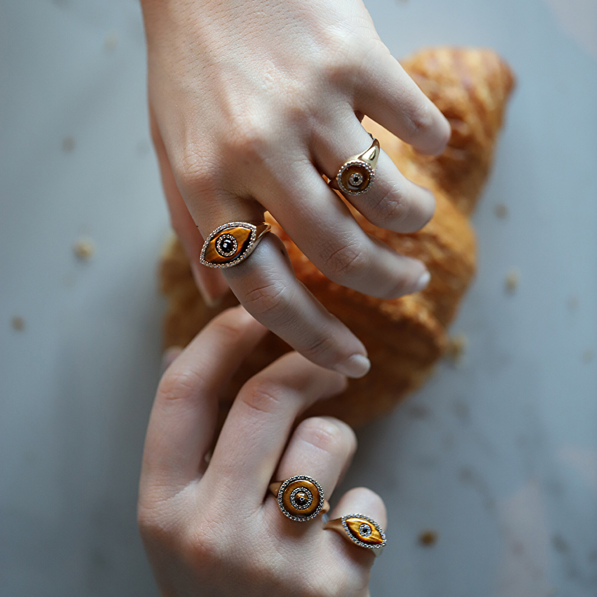 14 Ayar Sarı Altın Göz Figürlü Yüzük