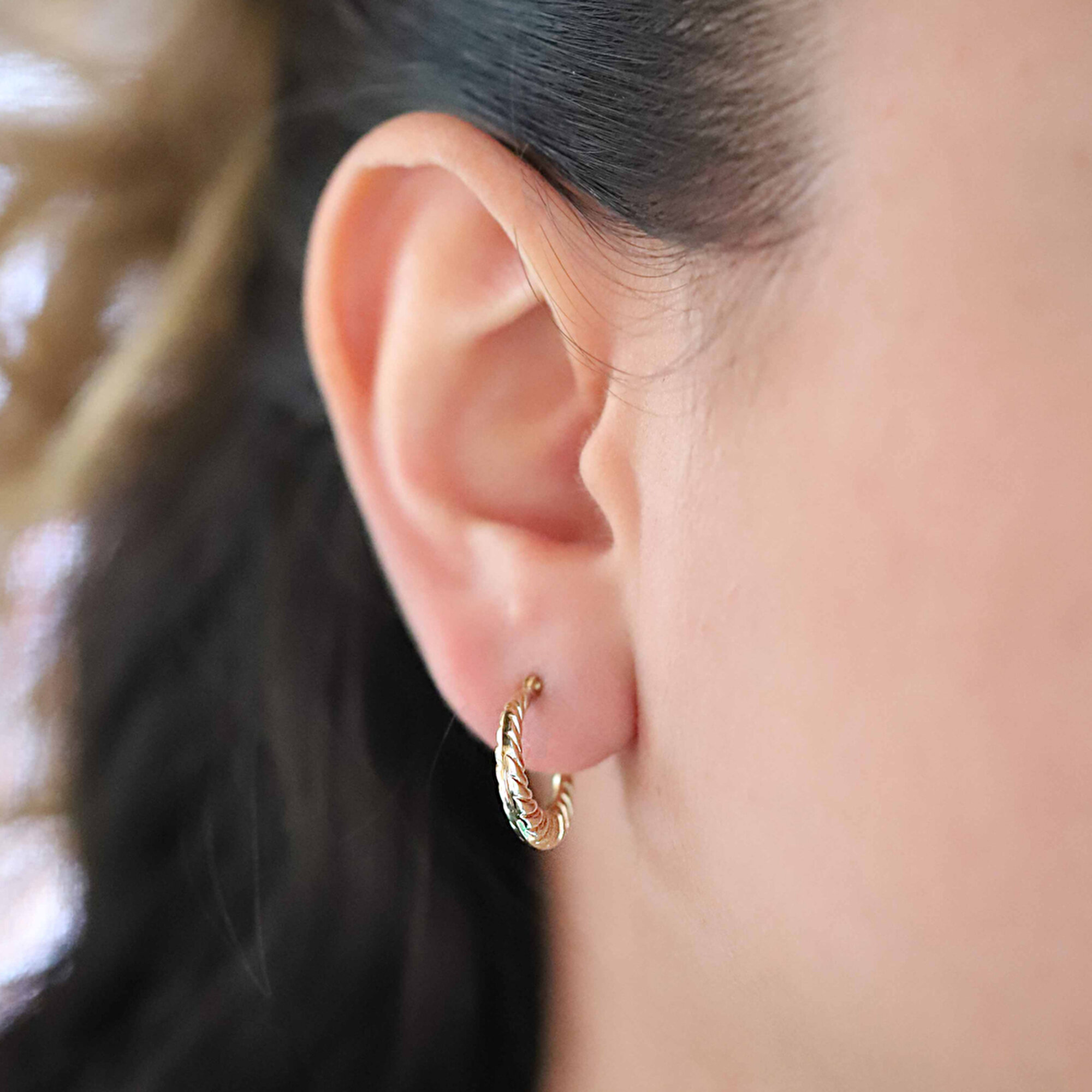 14 Ayar Sarı Altın Burgu Halka Küpe