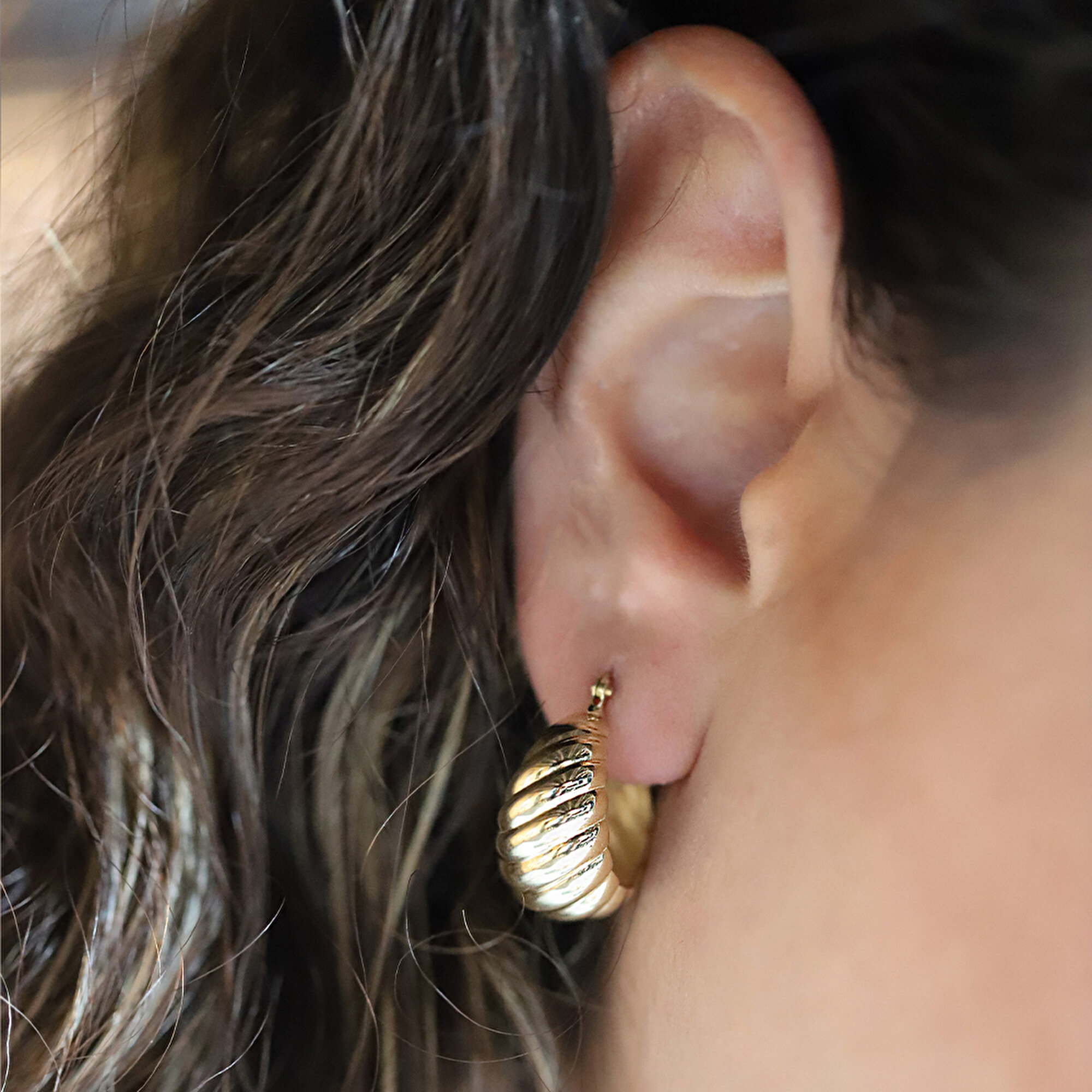 14 Ayar Sarı Altın Burgu Halka Küpe