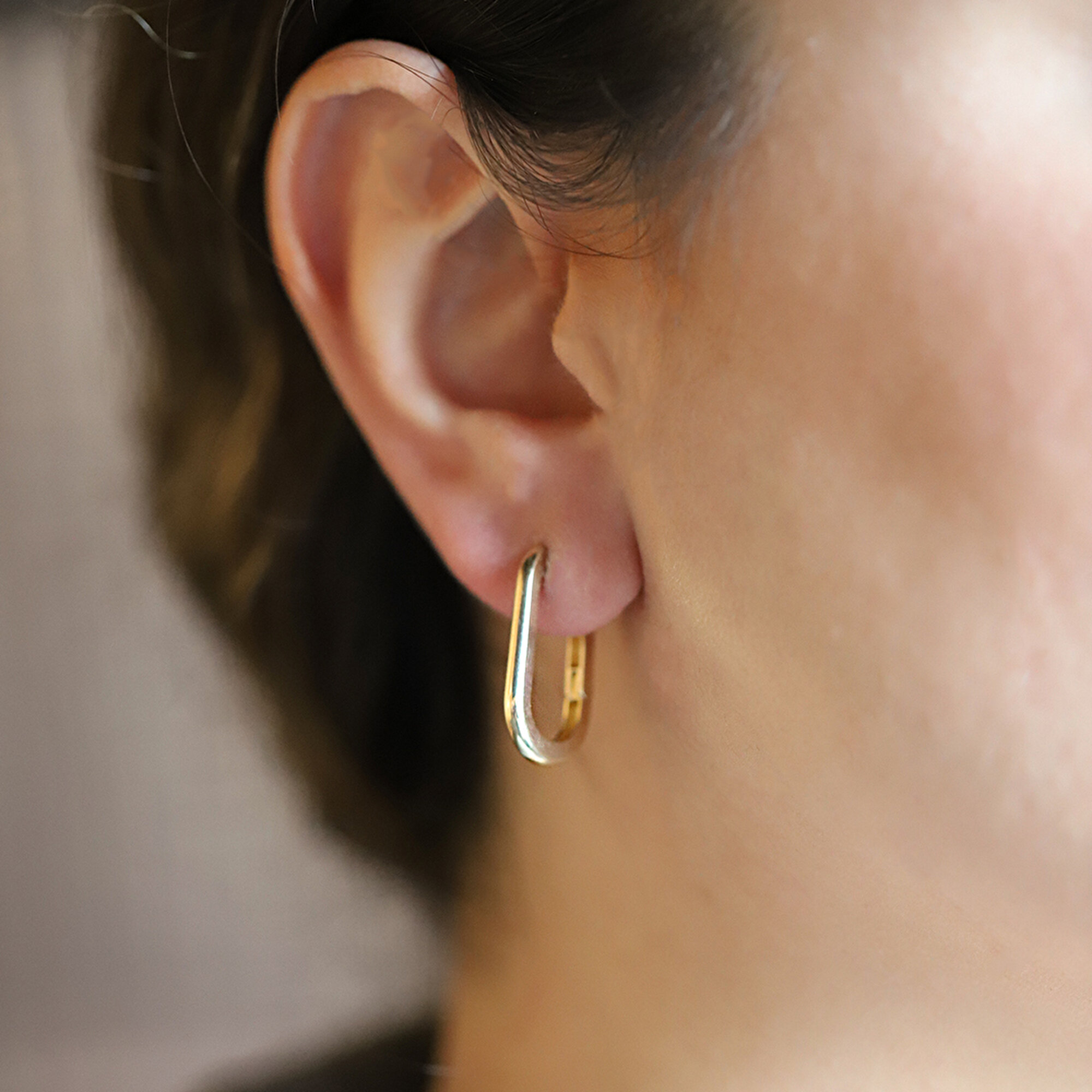 14 Ayar Sarı Altın Dikdörtgen Halka Küpe