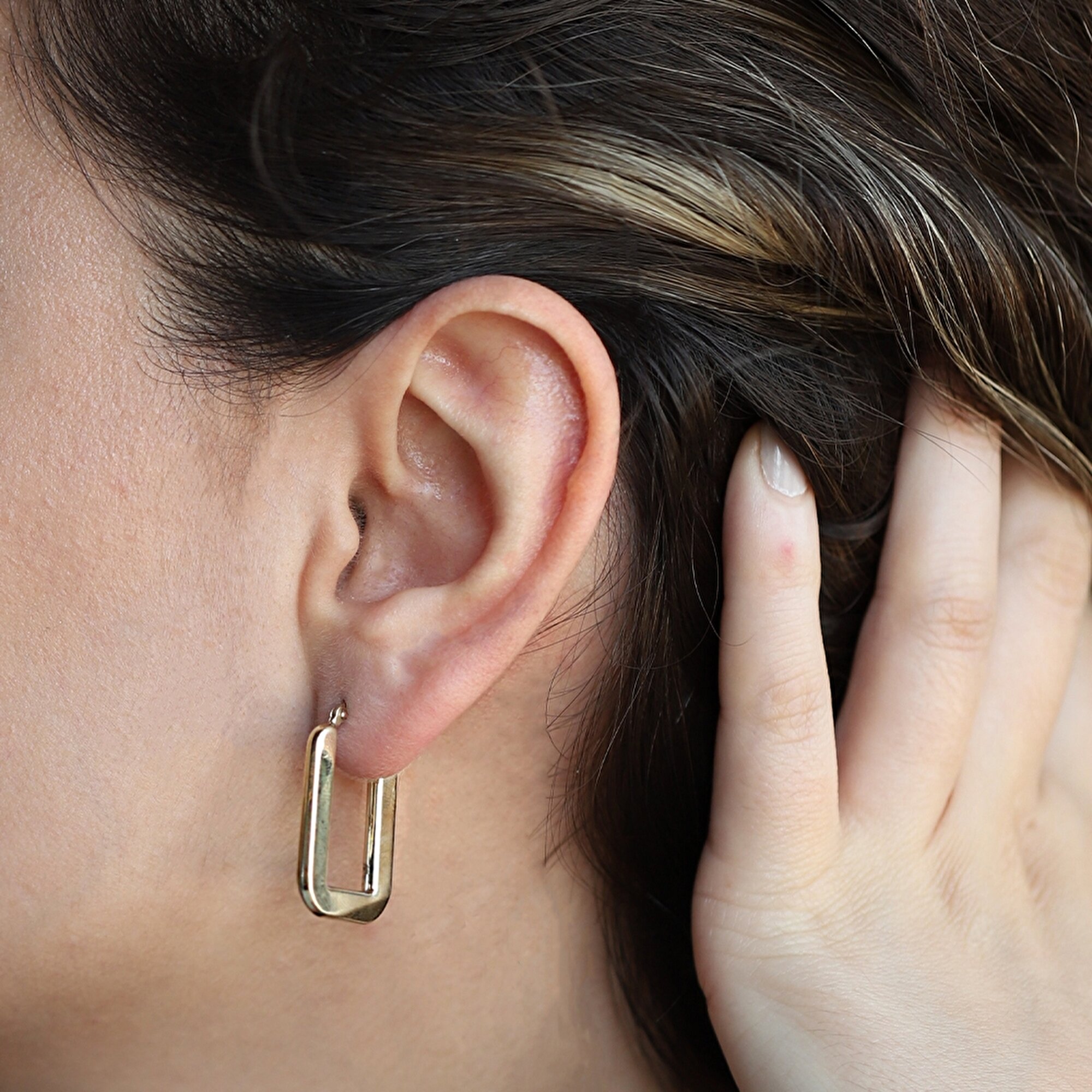 14 Ayar Sarı Altın Dikdörtgen Halka Küpe