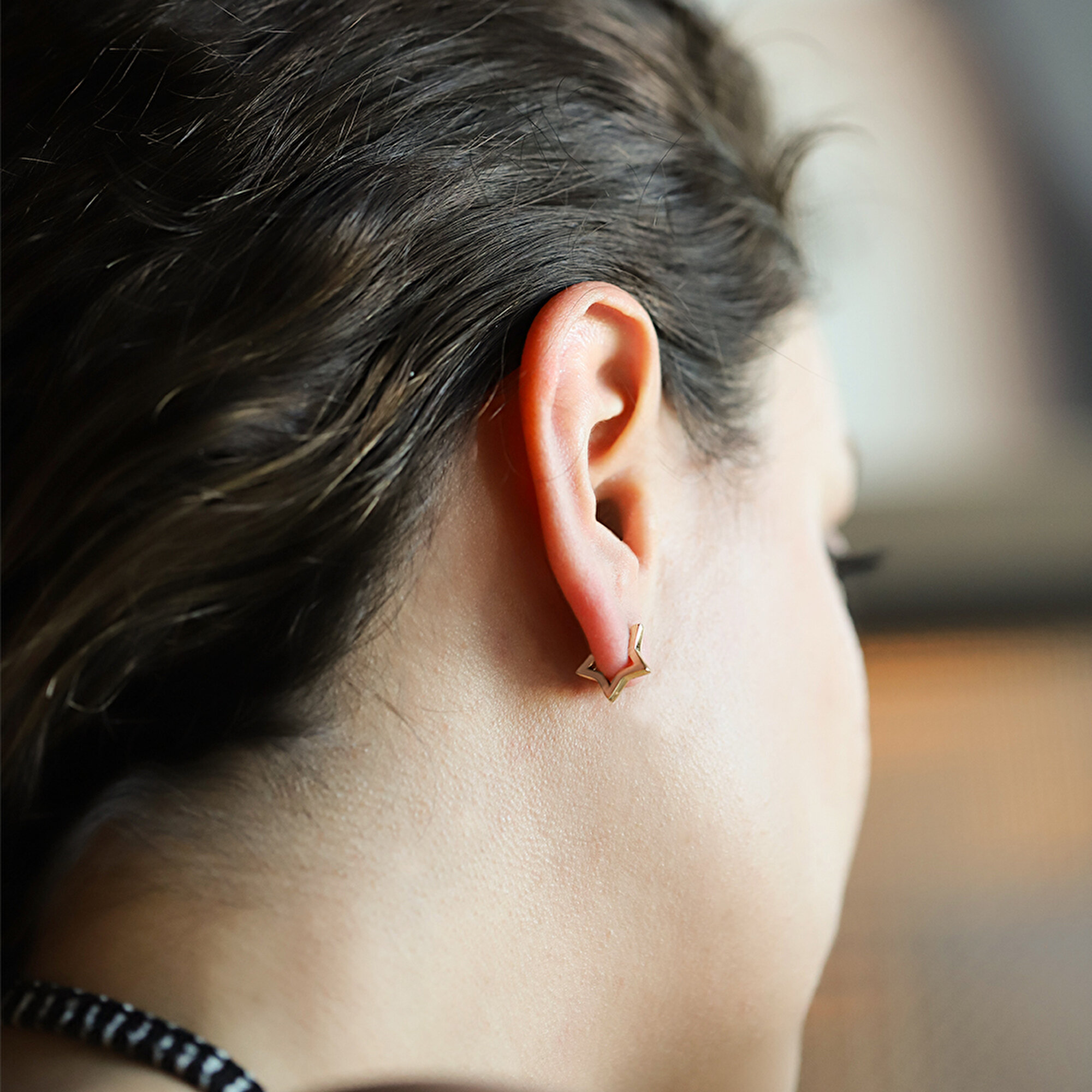 14 Ayar Sarı Altın Yıldız Halka Küpe