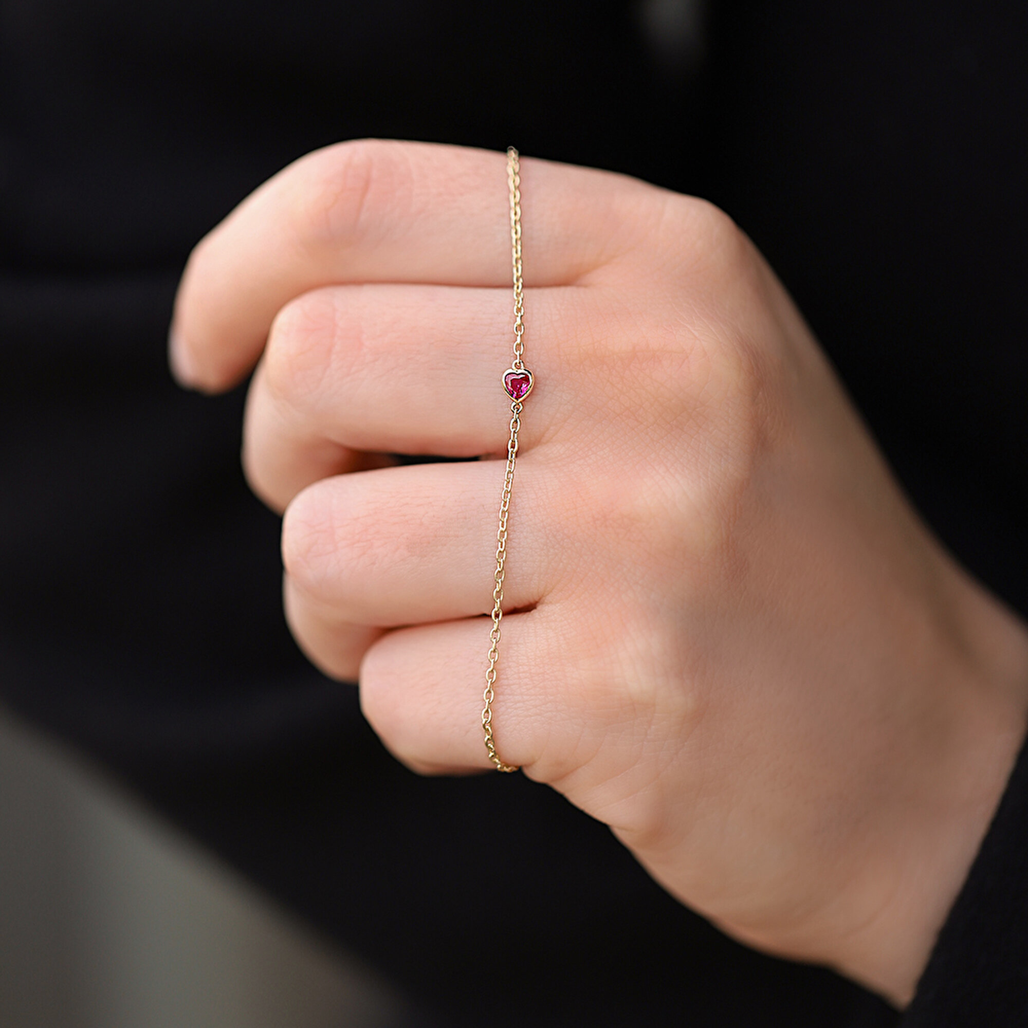 14 Ayar Sarı Altın Kırmızı Taşlı Minimal Bileklik